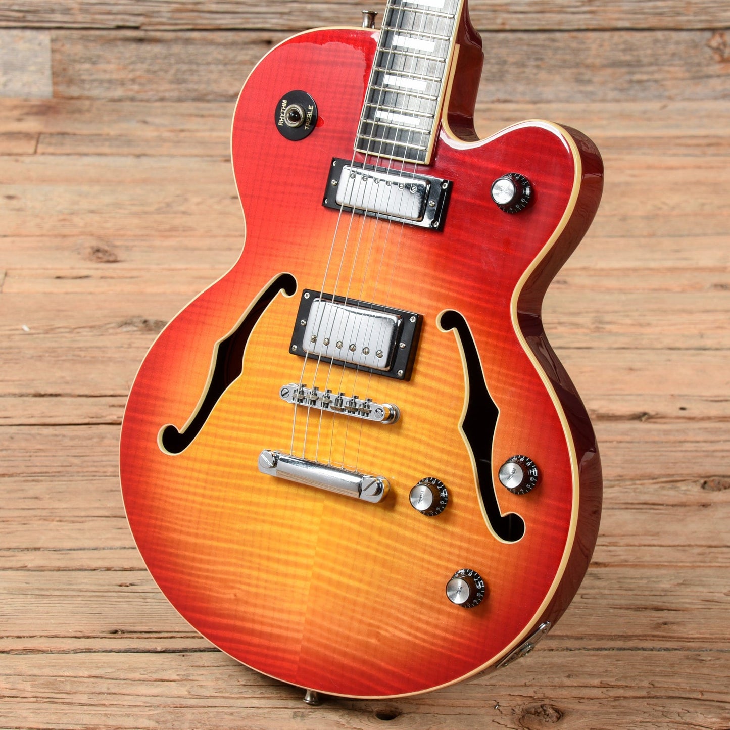 Epiphone Alleykat Sunburst Electric Guitars / Semi-Hollow