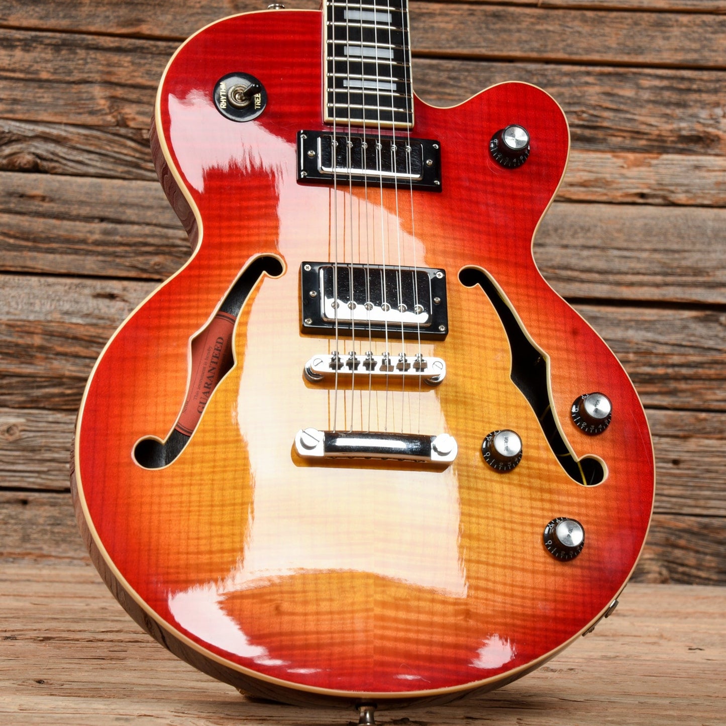 Epiphone Alleykat Sunburst Electric Guitars / Semi-Hollow