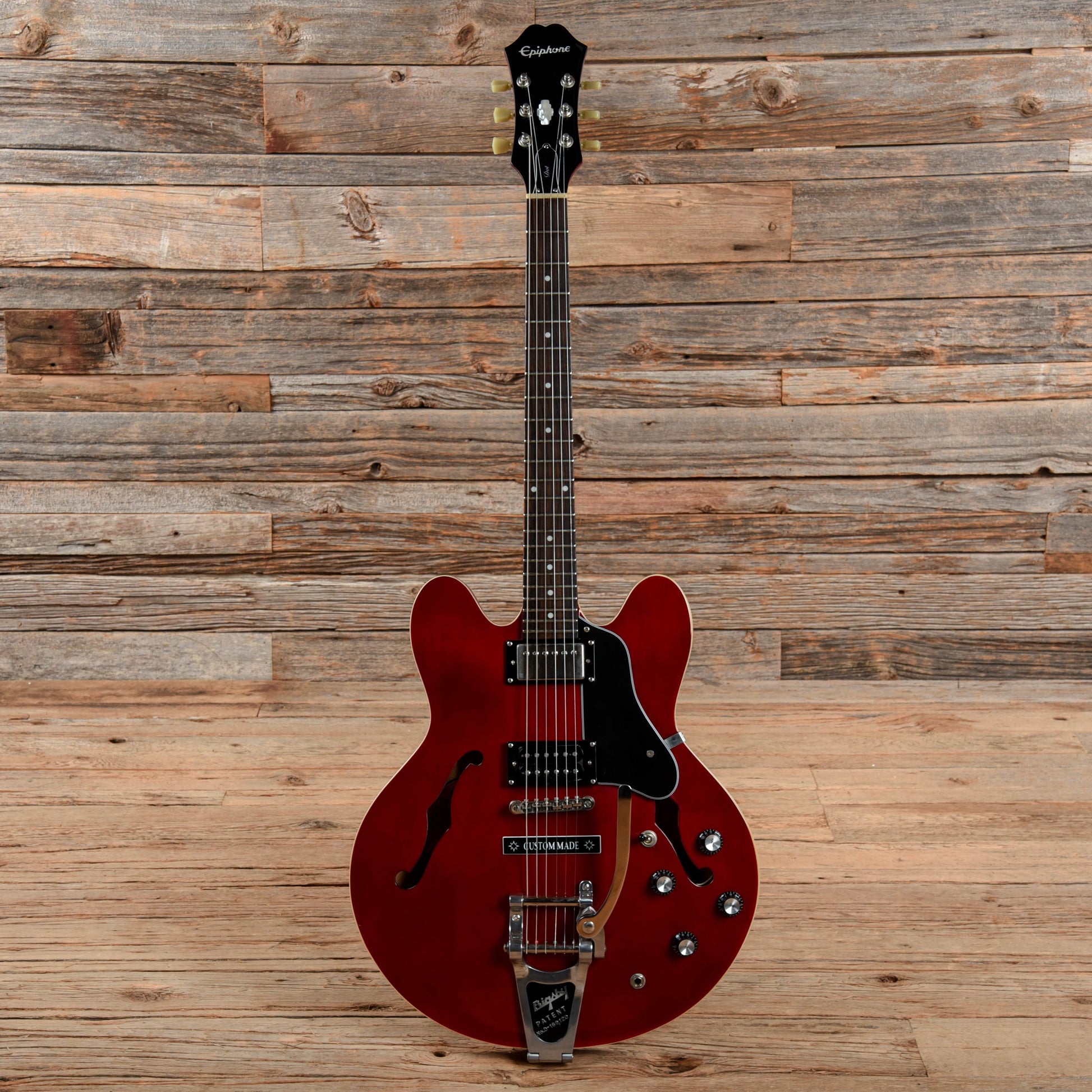 Epiphone Dot Cherry 2012 Electric Guitars / Semi-Hollow