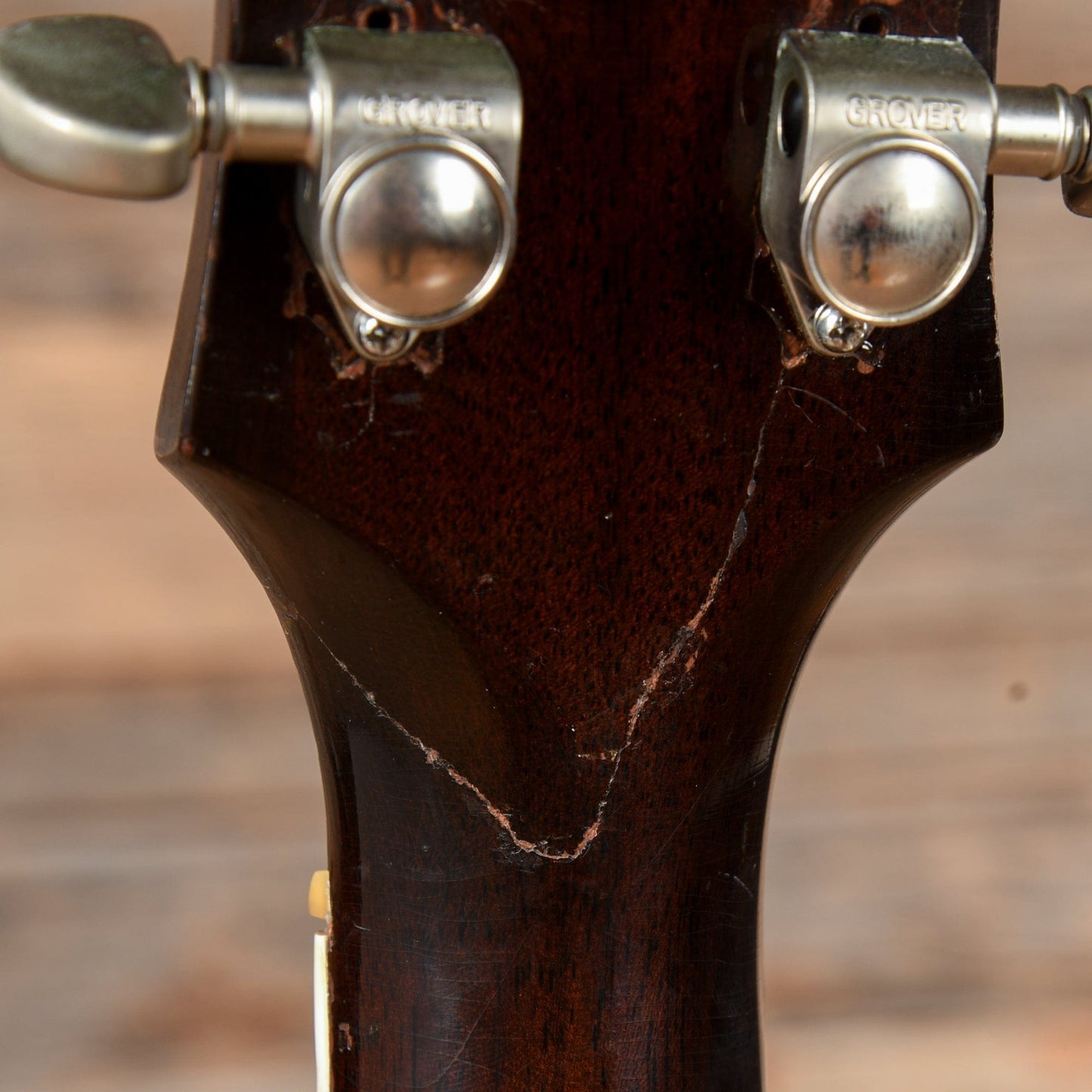 Epiphone Riviera Cherry Sunburst 1965 Electric Guitars / Semi-Hollow