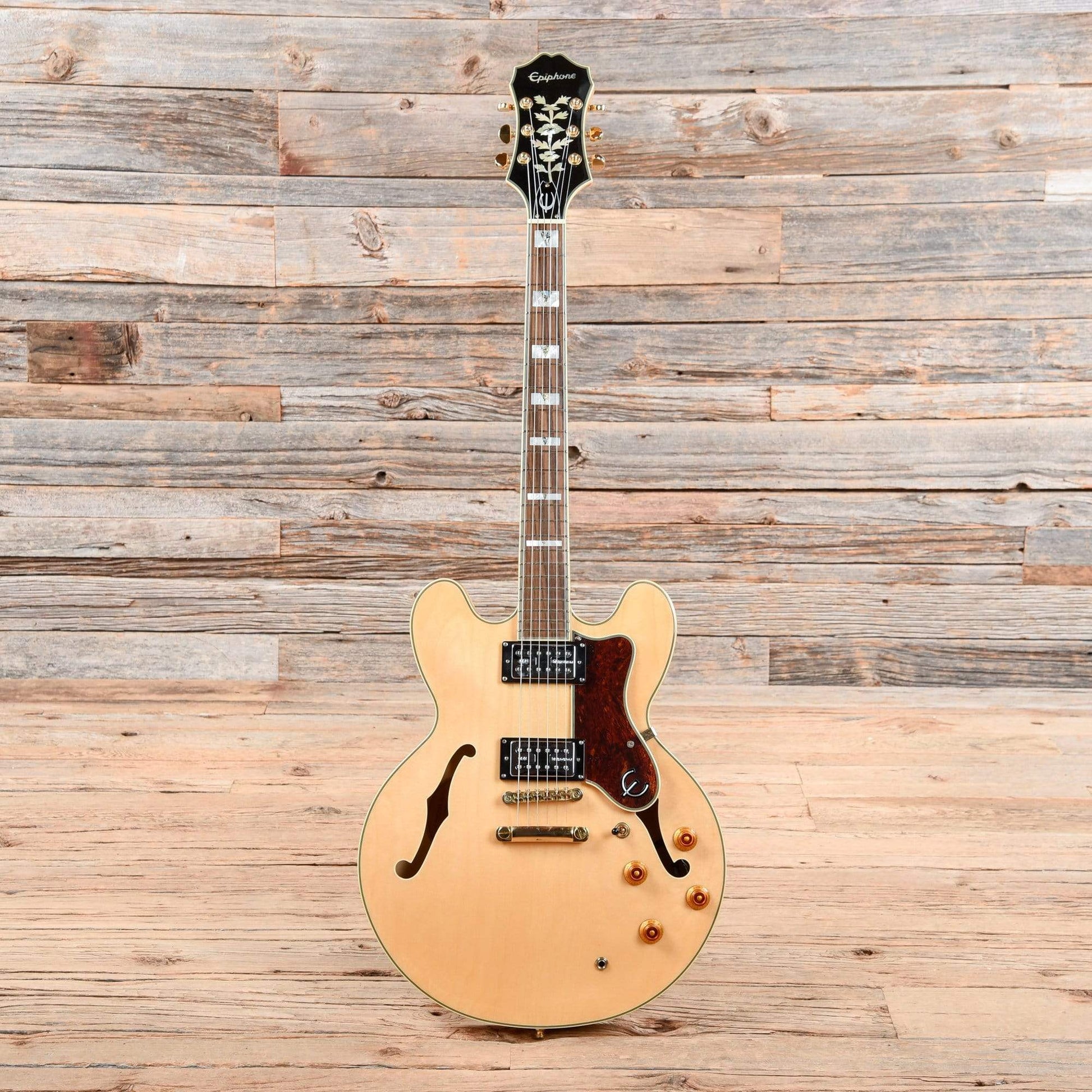 Epiphone Sheraton II Natural 2012 Electric Guitars / Semi-Hollow