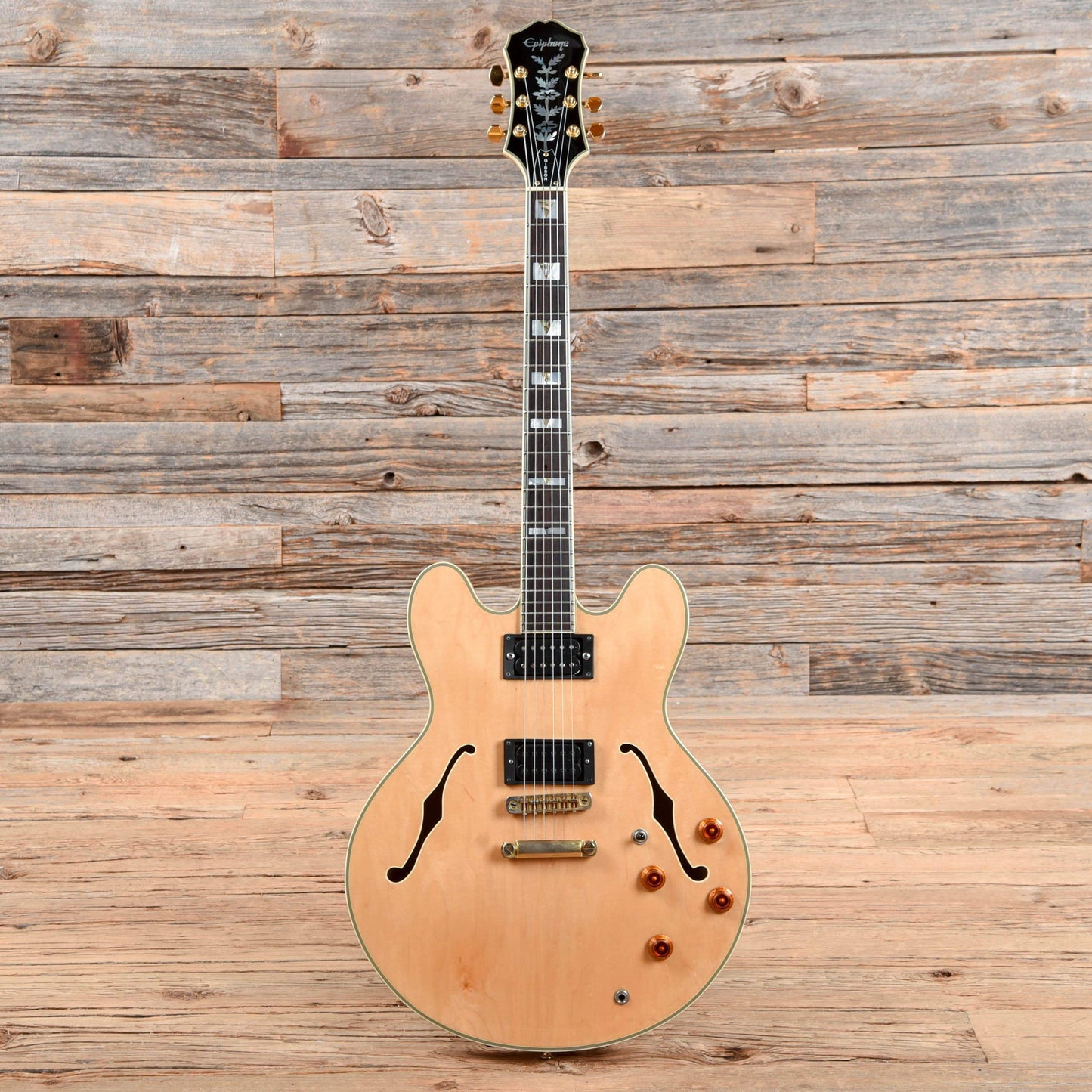 Epiphone Sheraton Natural 1992 Electric Guitars / Semi-Hollow