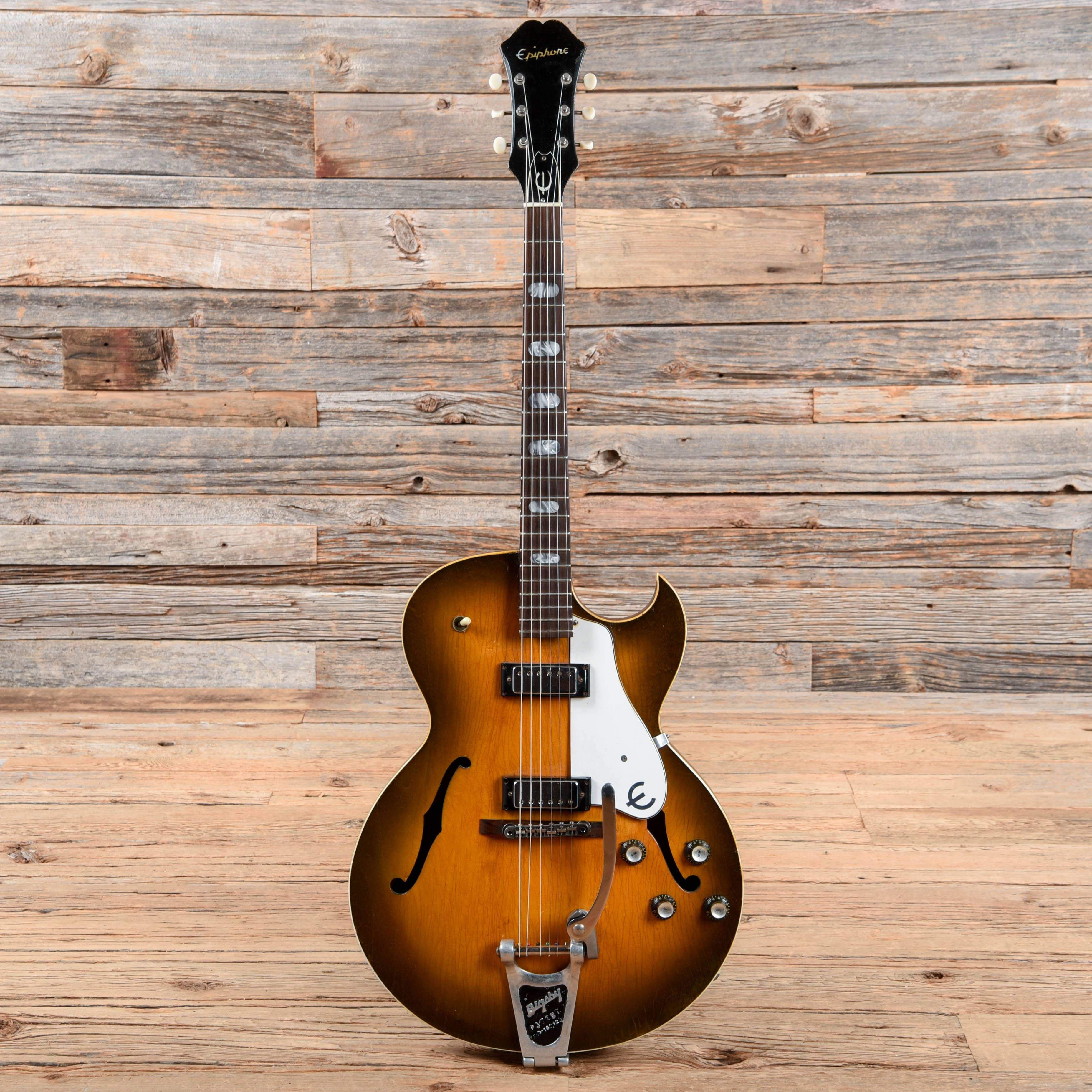 Epiphone Sorrento Royal Olive 1966 Electric Guitars / Semi-Hollow