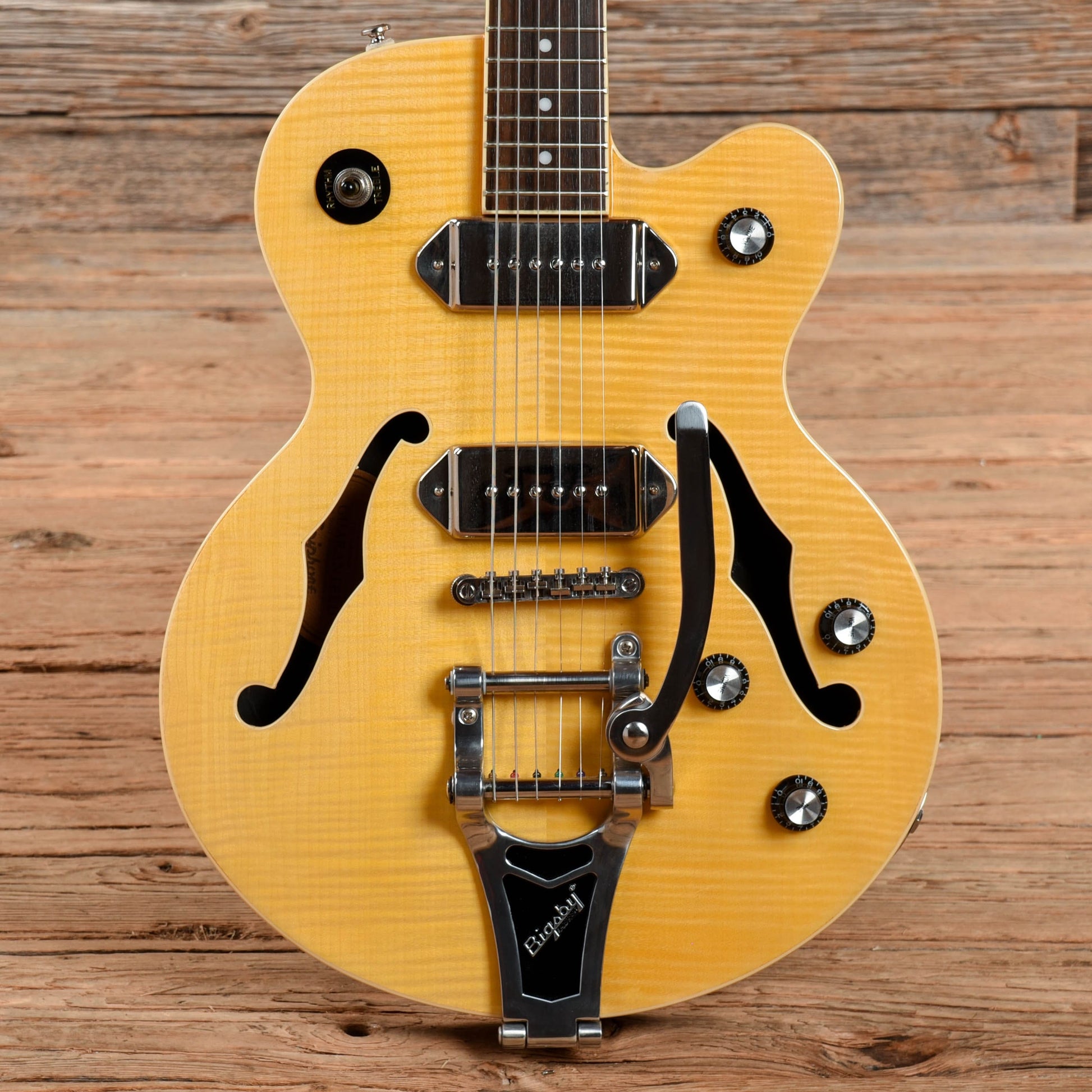 Epiphone Wildkat Antique Natural Electric Guitars / Semi-Hollow