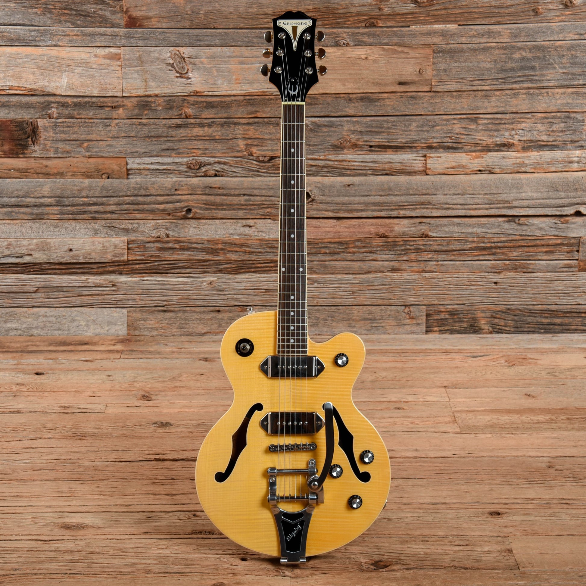 Epiphone Wildkat Antique Natural Electric Guitars / Semi-Hollow