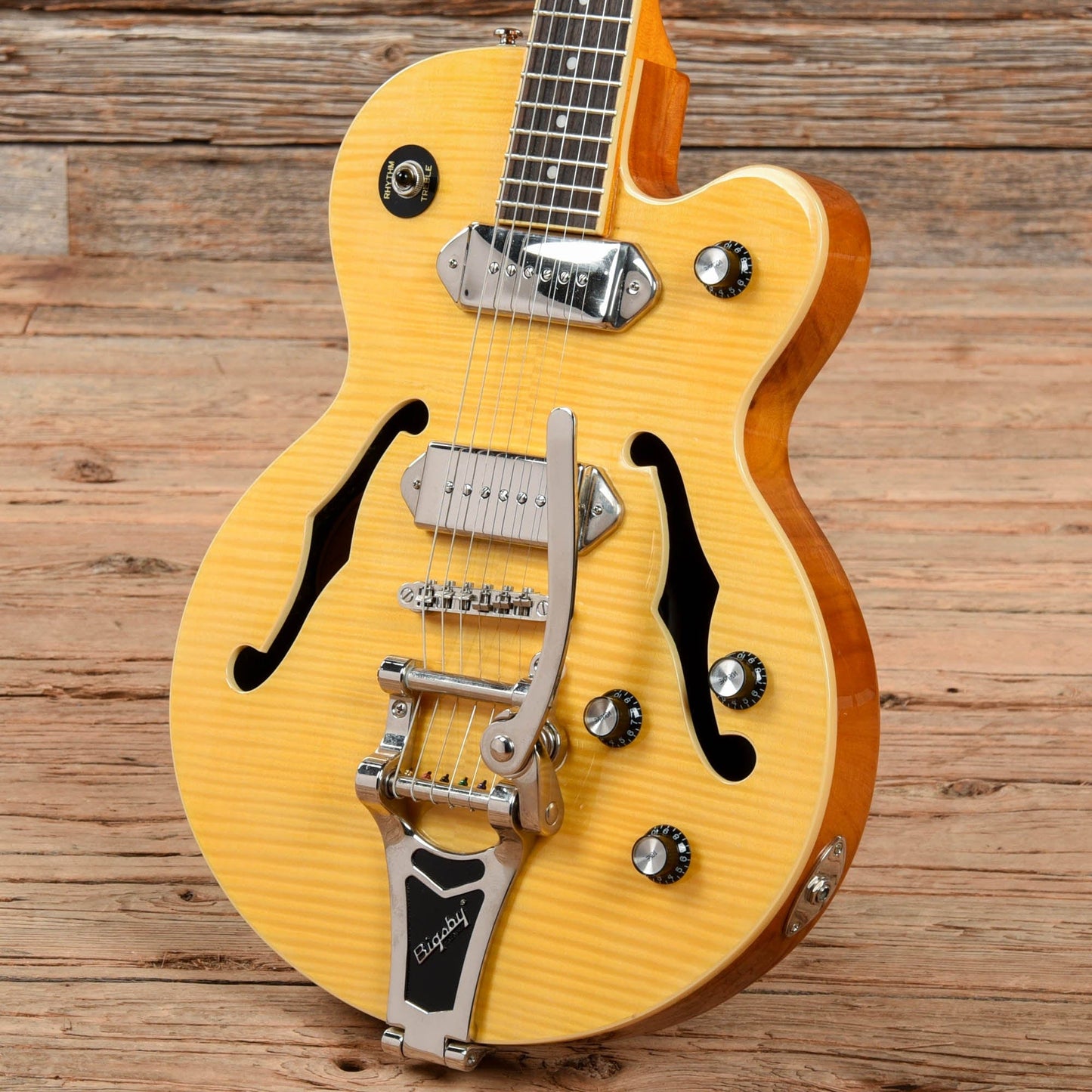 Epiphone Wildkat Natural 2014 Electric Guitars / Semi-Hollow