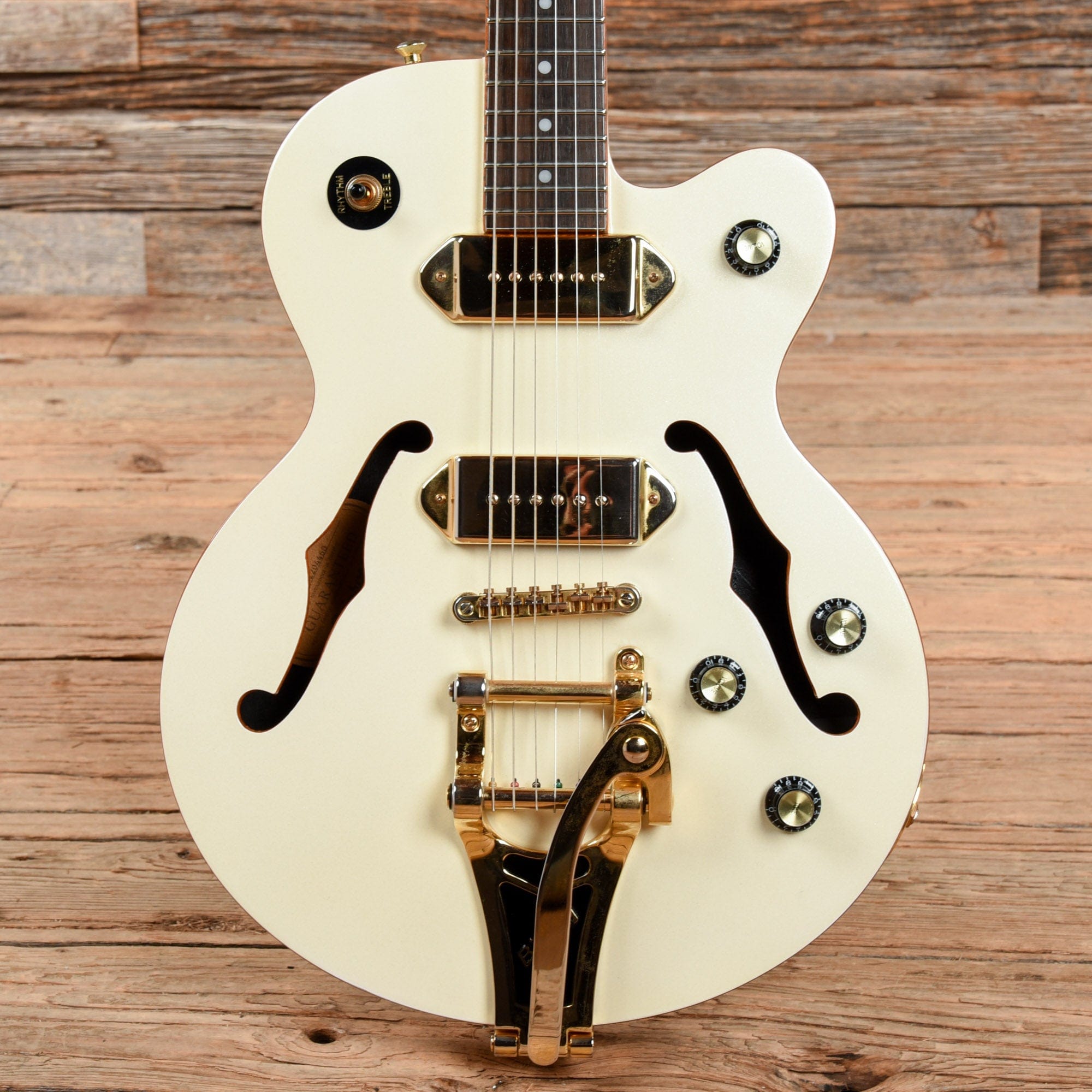 Epiphone Wildkat White 2013 – Chicago Music Exchange