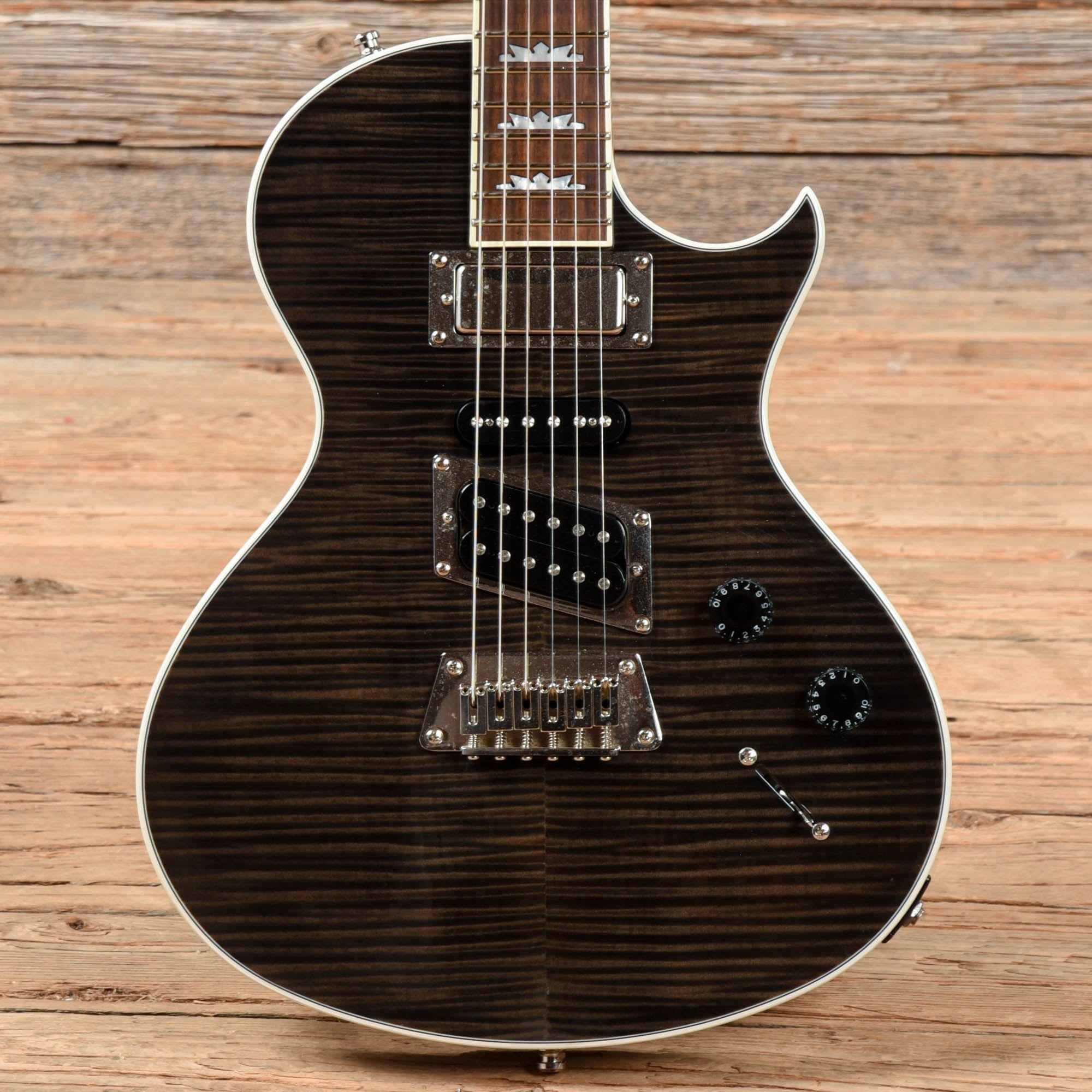 Epiphone Nighthawk Custom Reissue 美品ほぼストレート - ギター