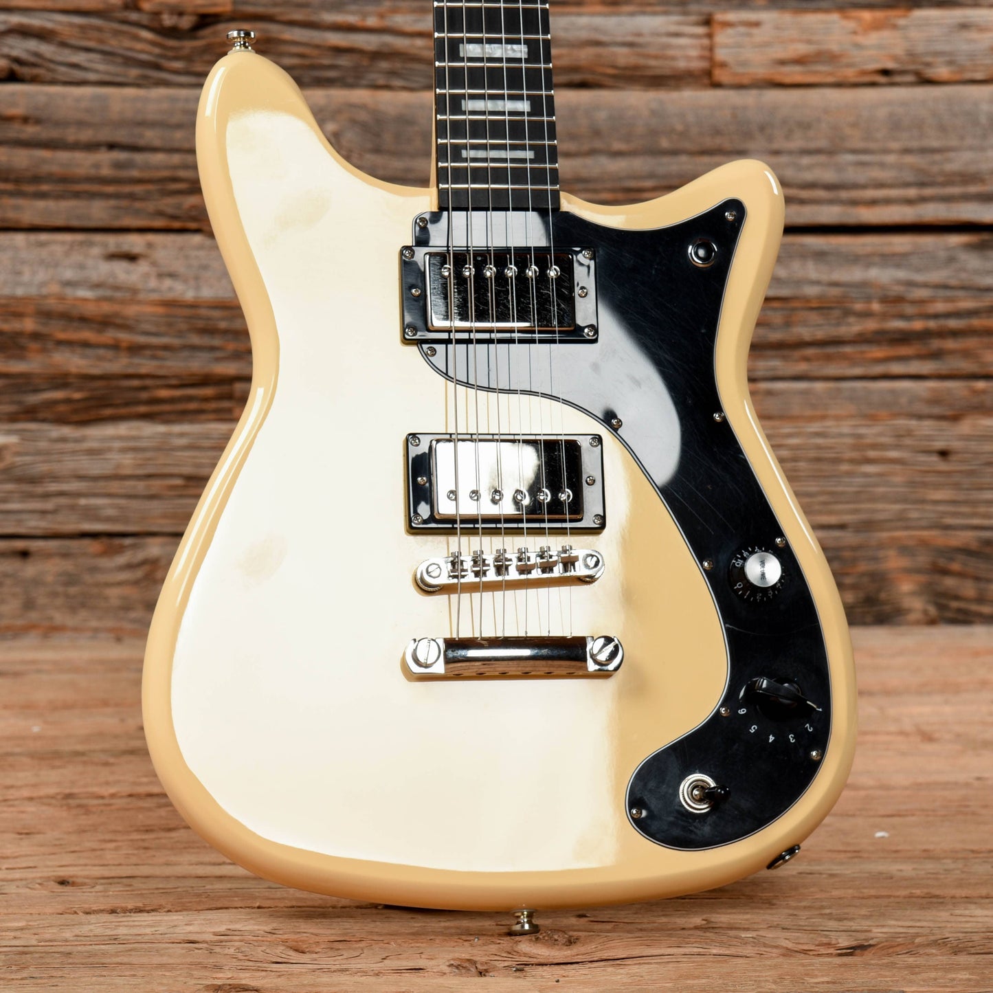 Epiphone Wilshire Phantomatic Antique Ivory Electric Guitars / Solid Body