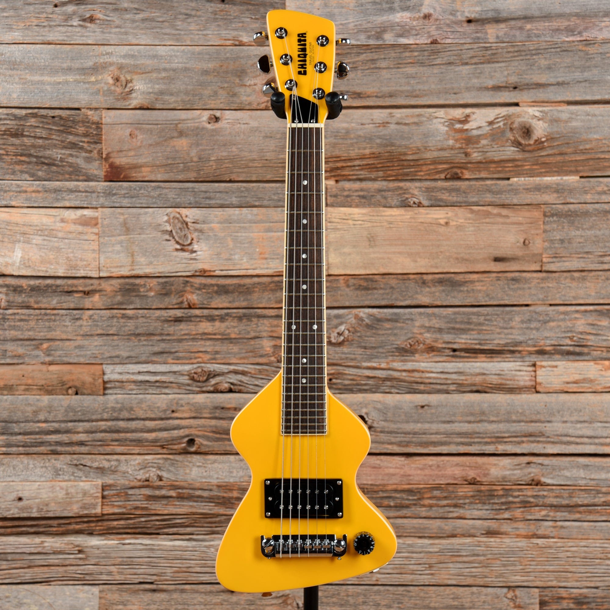 Erlewine Chiquita Travel Guitar Yellow – Chicago Music Exchange