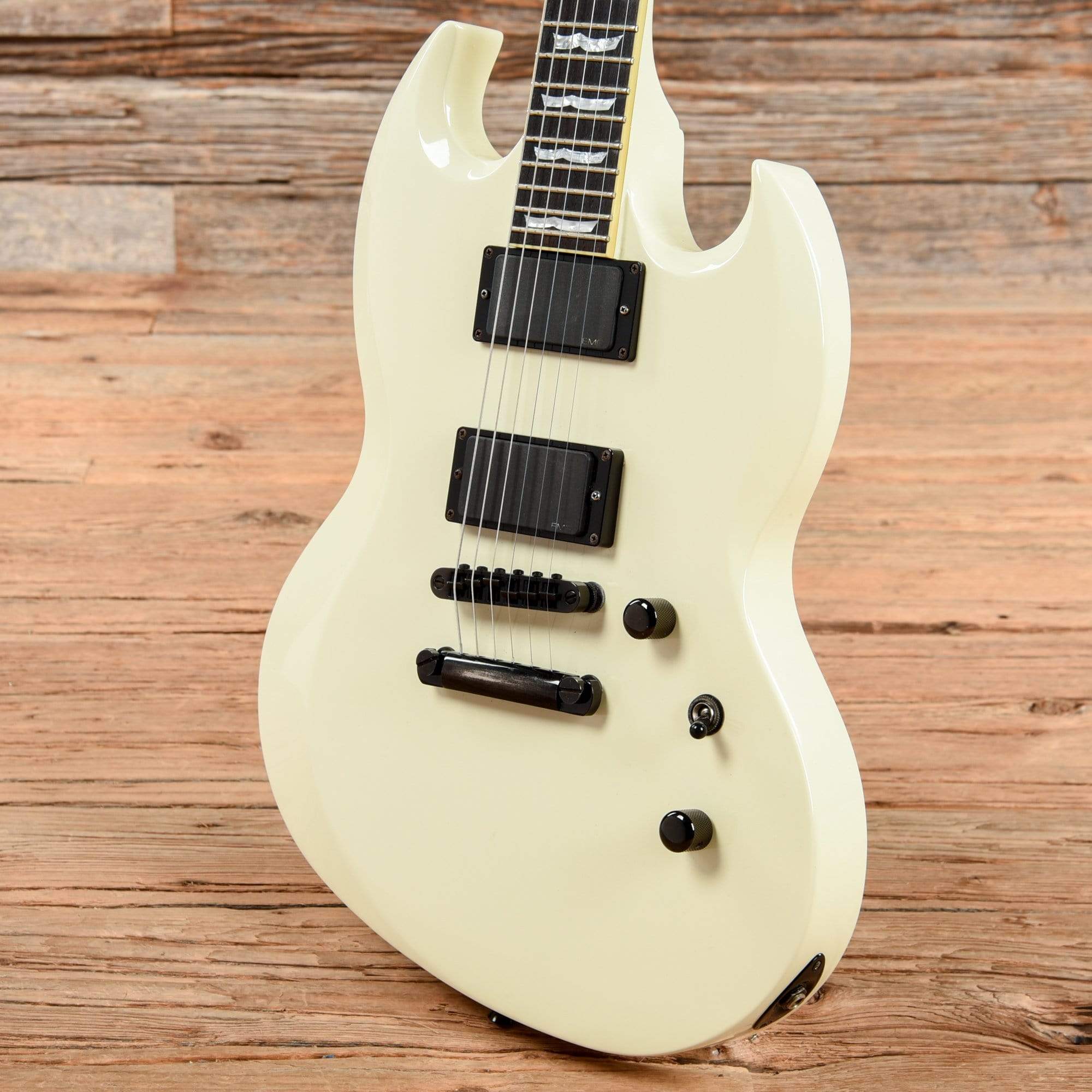 ESP LTD Viper-400 Snow White 2005 Electric Guitars / Solid Body