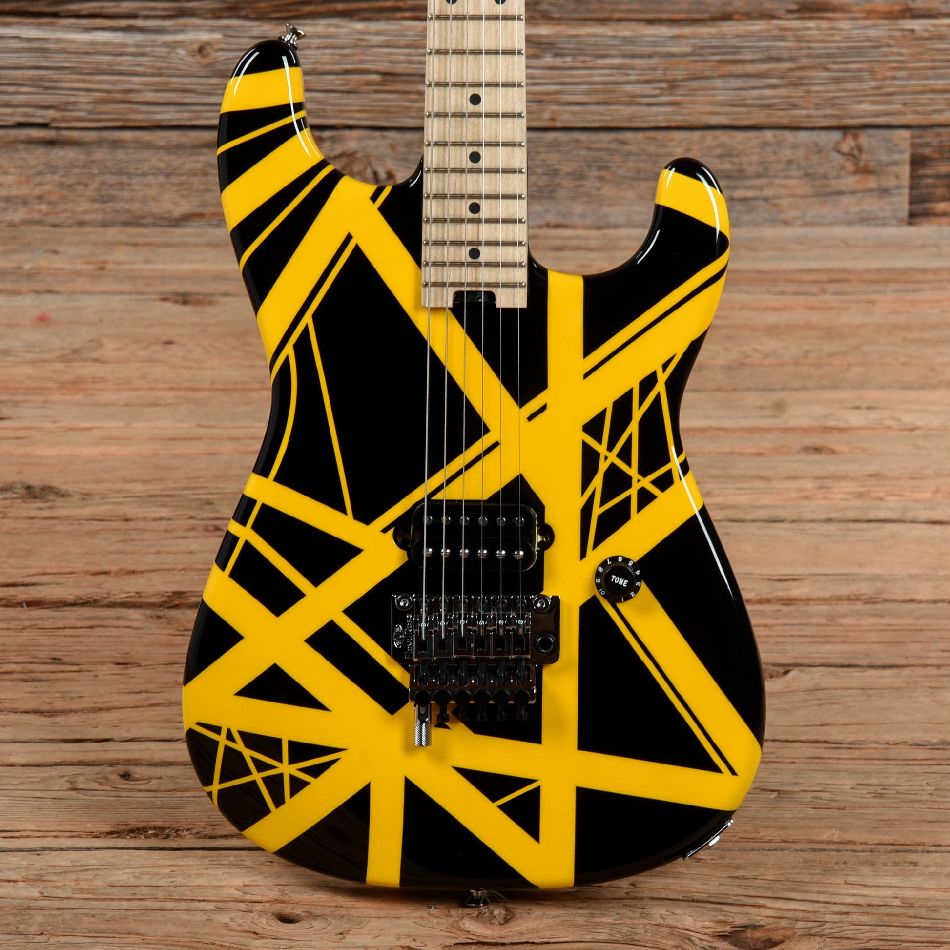 EVH Striped Series Black and Yellow 2021 Electric Guitars / Solid Body