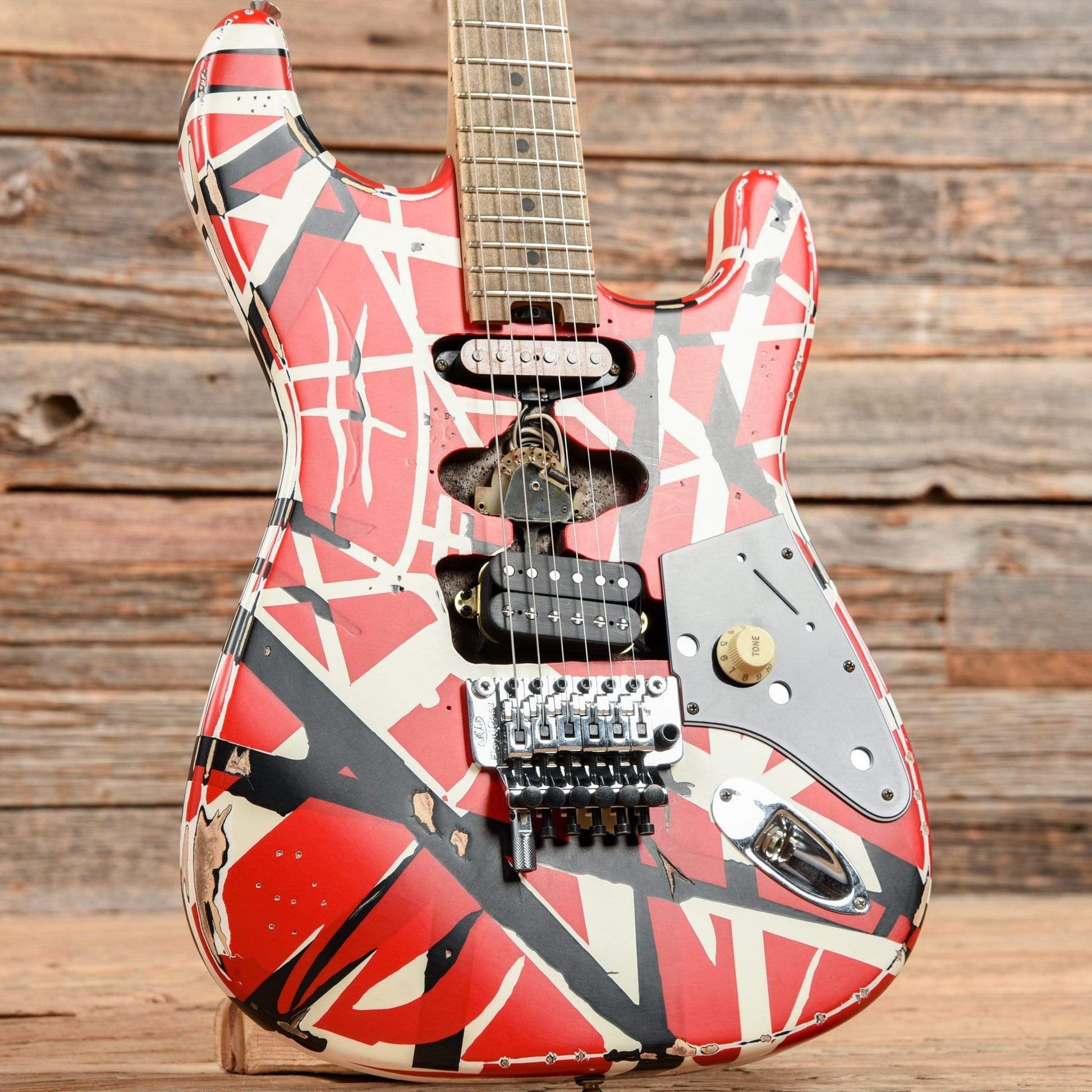 EVH Striped Series Frankie Red / White / Black Stripes Relic 2021 Electric Guitars / Solid Body