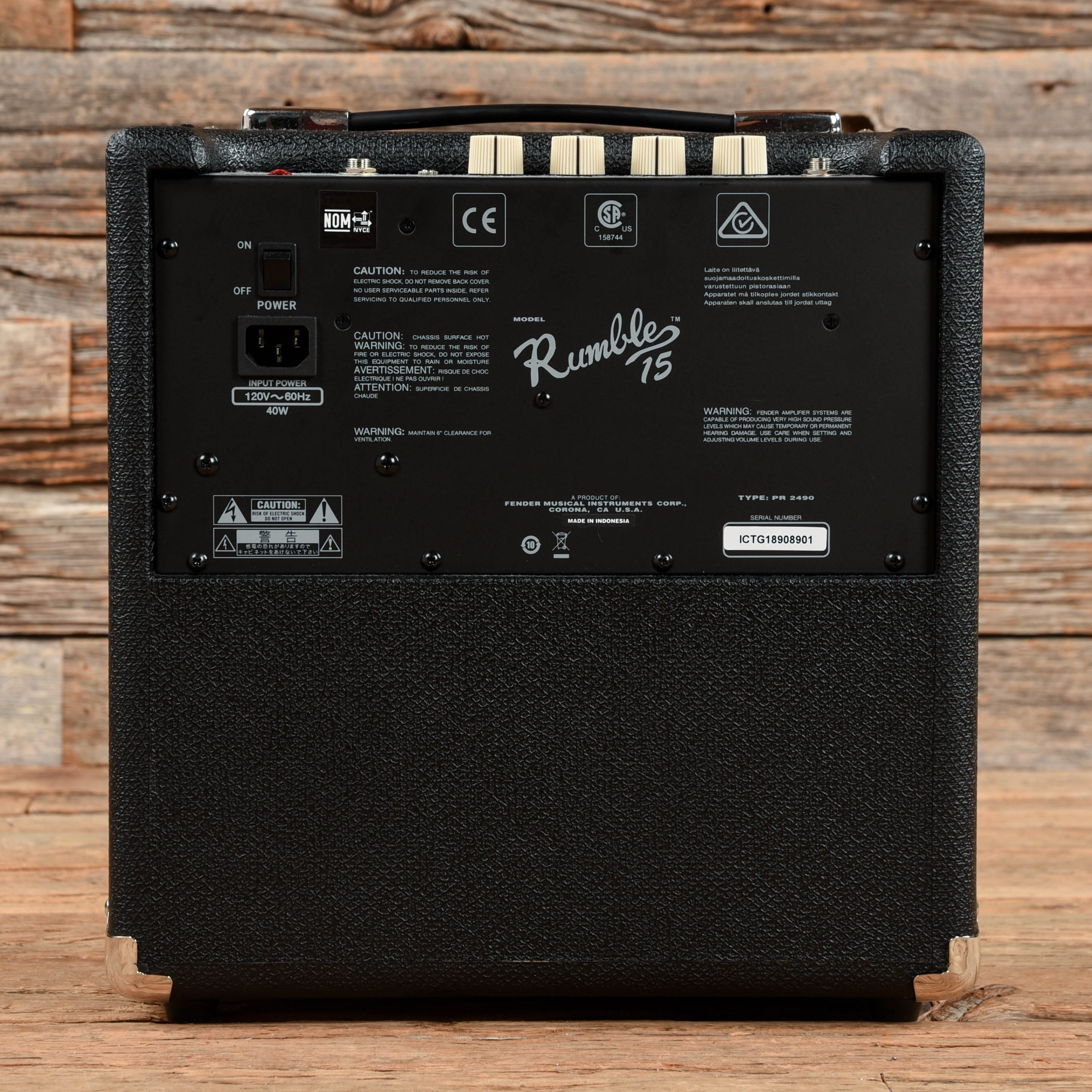 Fender Rumble 15 V3 15-Watt 1x8