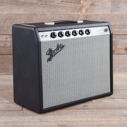 Fender '65 Princeton Reverb 15w 1x10 Combo Amps / Guitar Combos