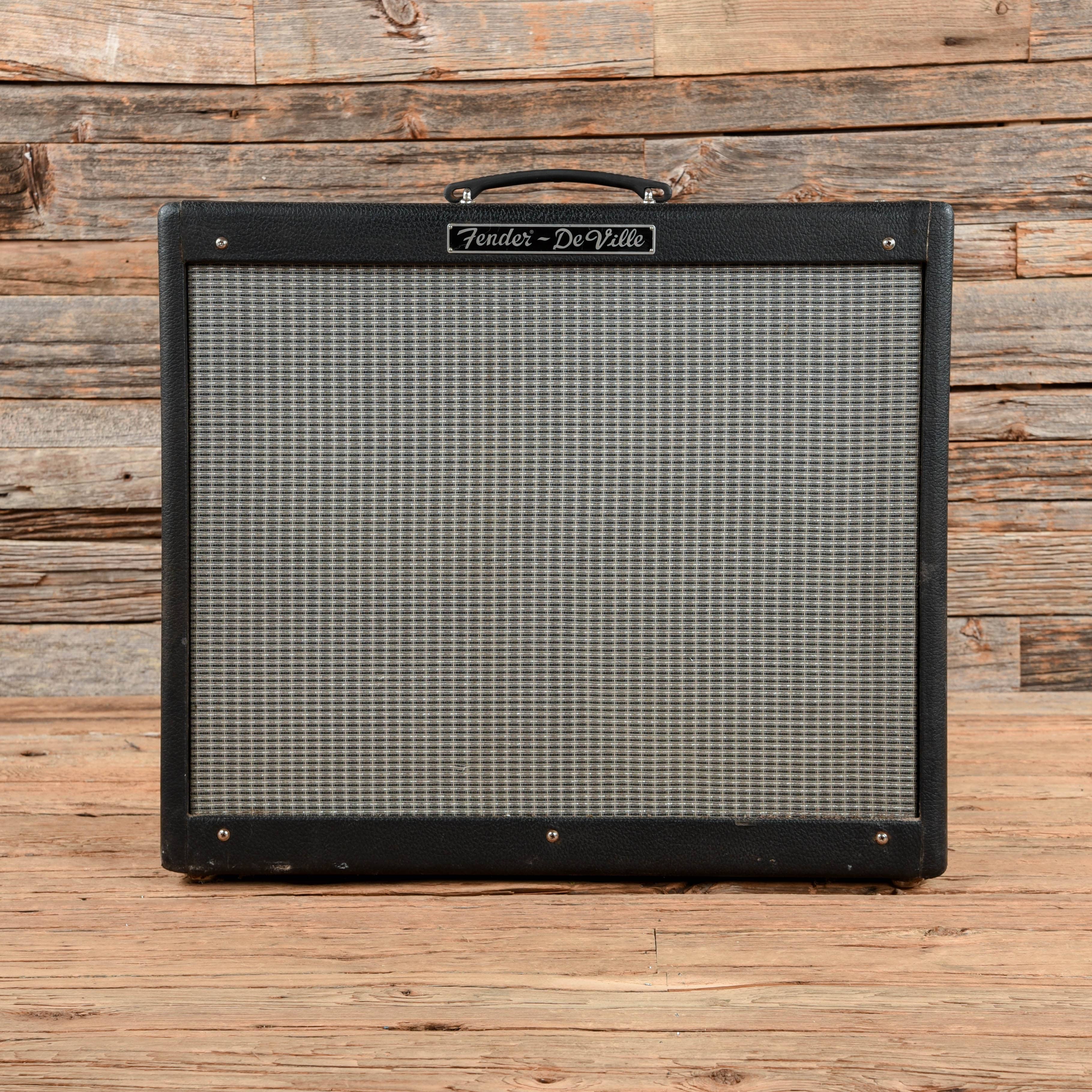 Fender Hot Rod DeVille 212 3-Channel 60-Watt 2x12