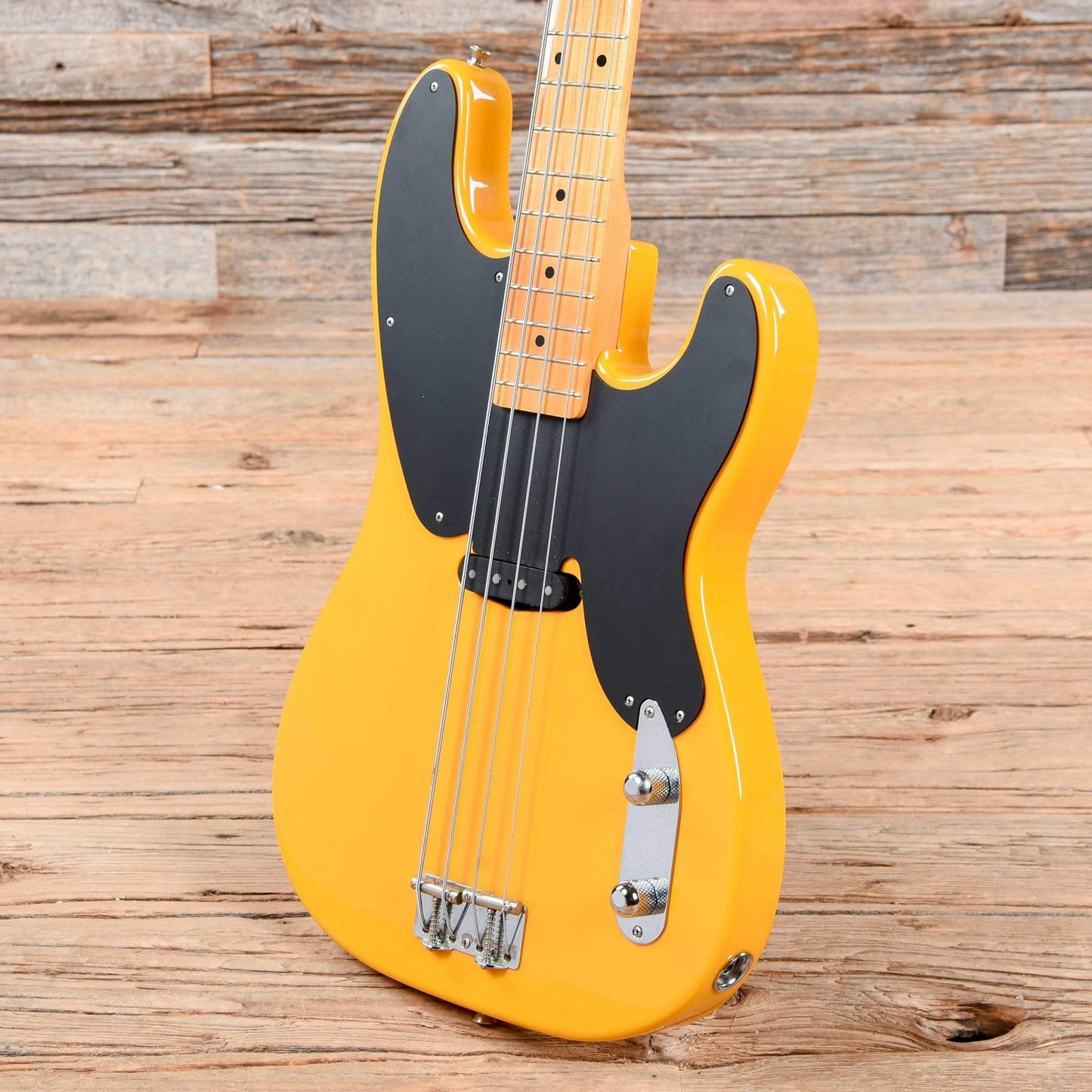 Fender '51 Precision Bass Butterscotch Blonde 2006 Bass Guitars / 4-String