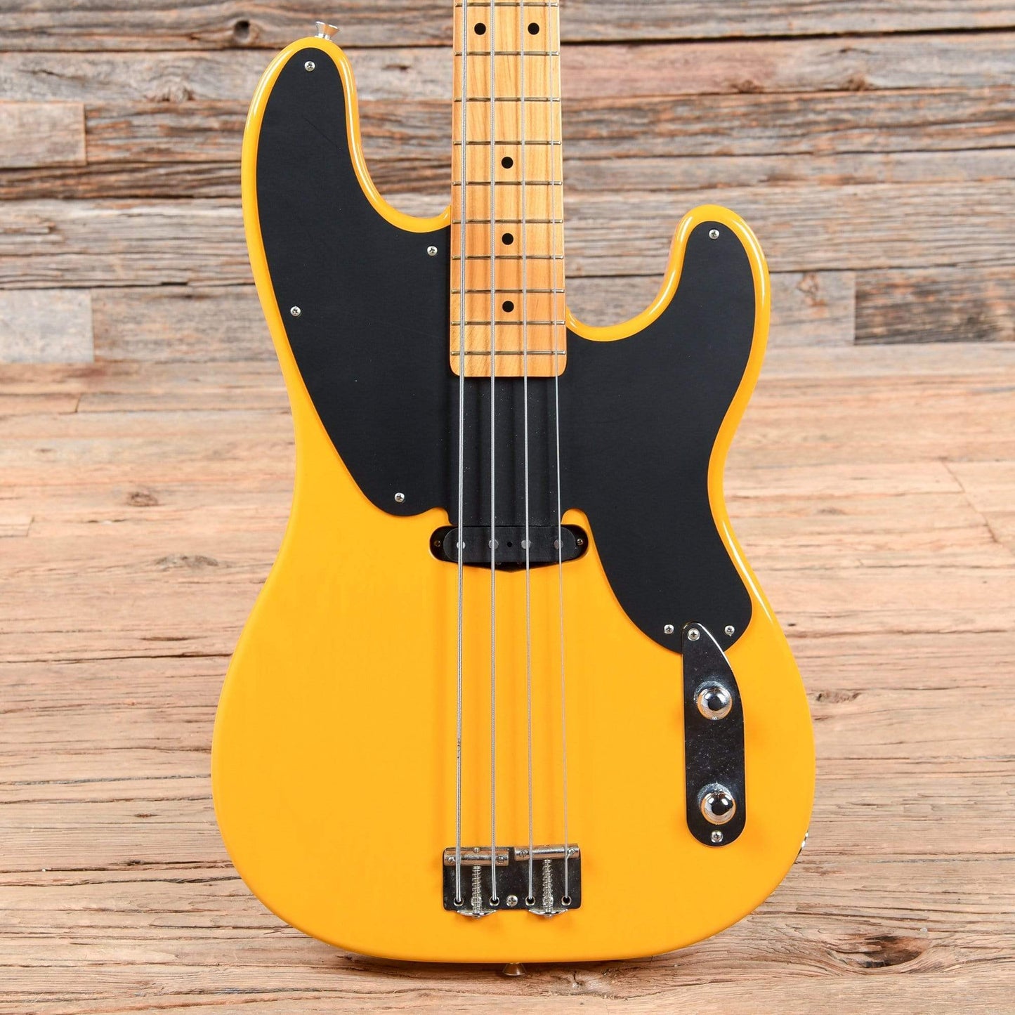 Fender '51 Precision Bass Butterscotch Blonde 2006 Bass Guitars / 4-String