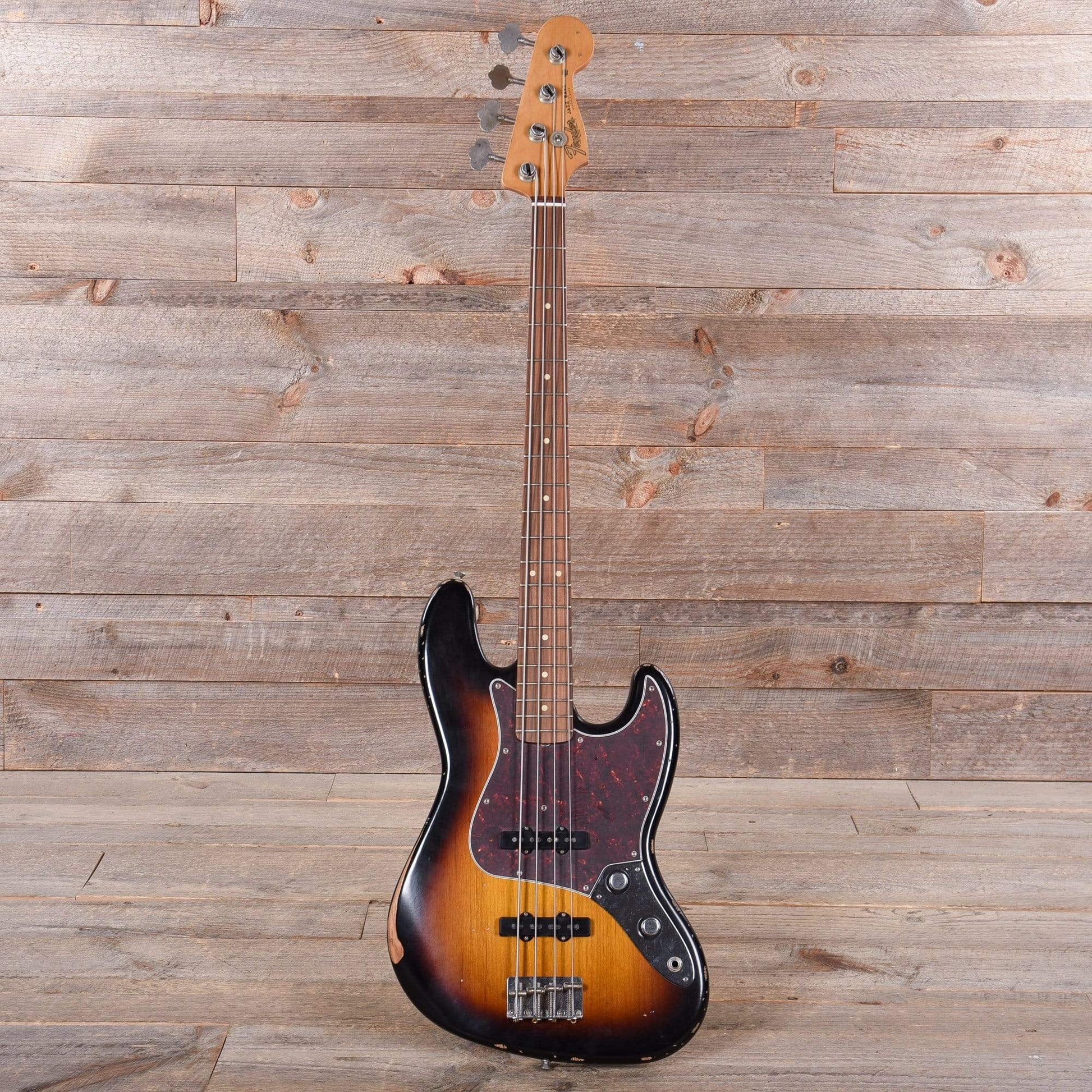 Fender 60th Anniversary Road Worn '60s Jazz Bass 3-Tone Sunburst Bass Guitars / 4-String