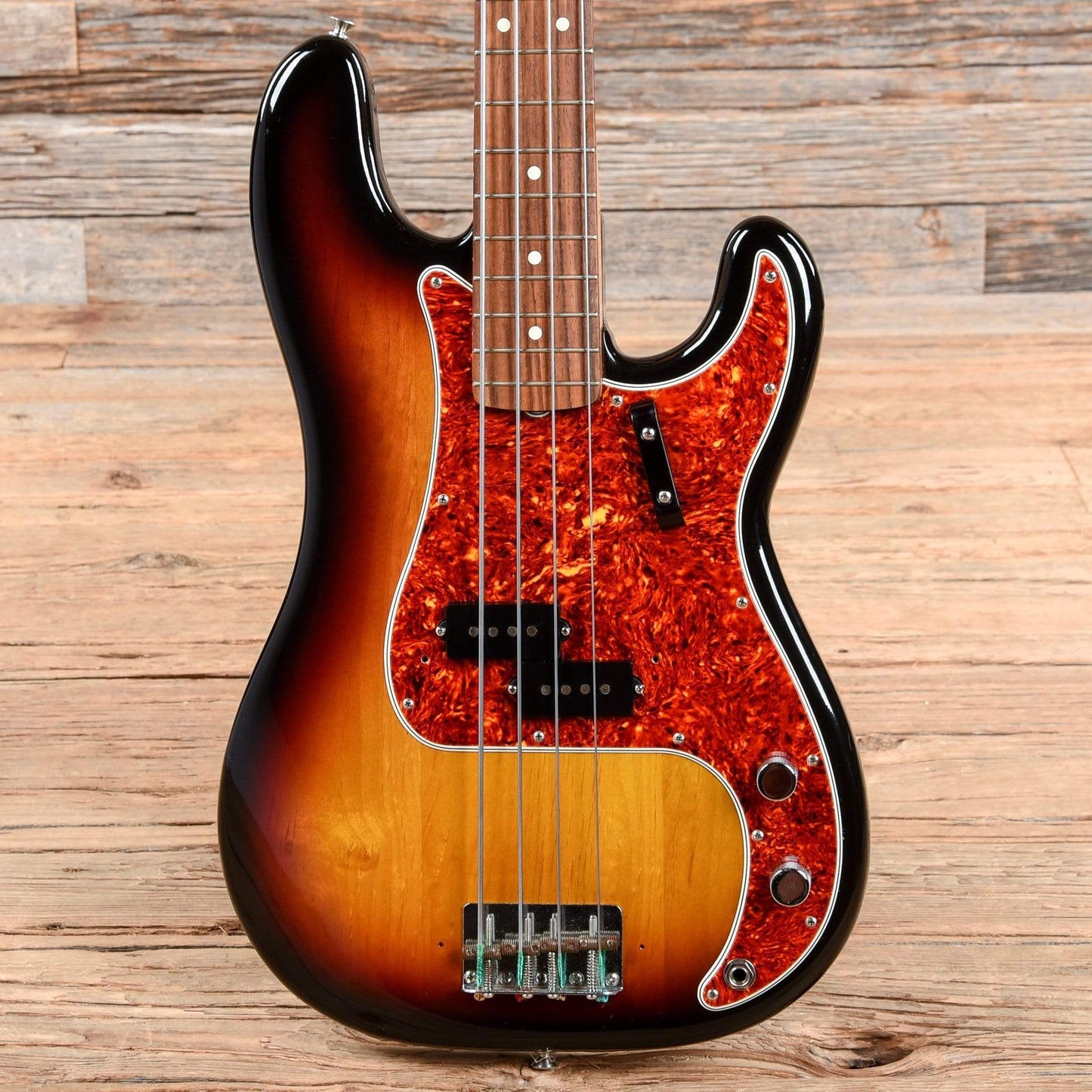 Fender '62 Precision Bass Fullerton Reissue Sunburst 1983 Bass Guitars / 4-String