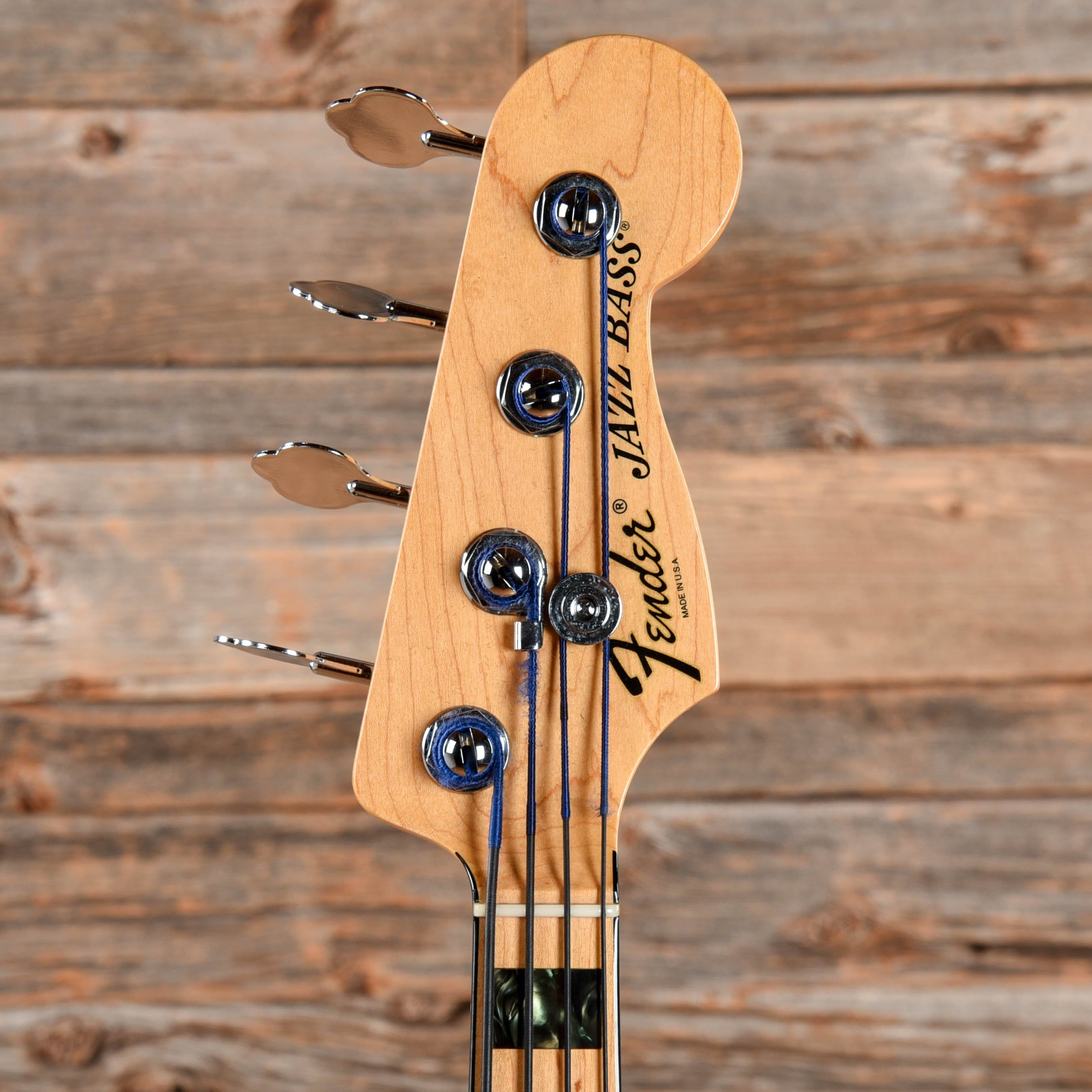 Fender American Deluxe Jazz Bass Black 2013 – Chicago Music Exchange