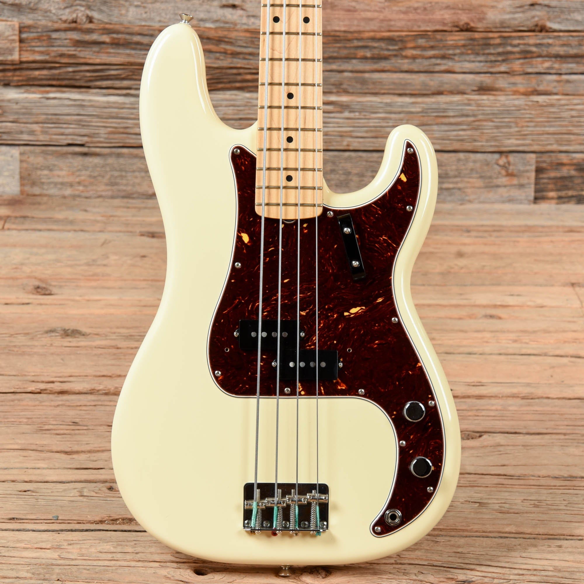 Fender American Special Precision Bass Olympic White 2010 – Chicago Music  Exchange