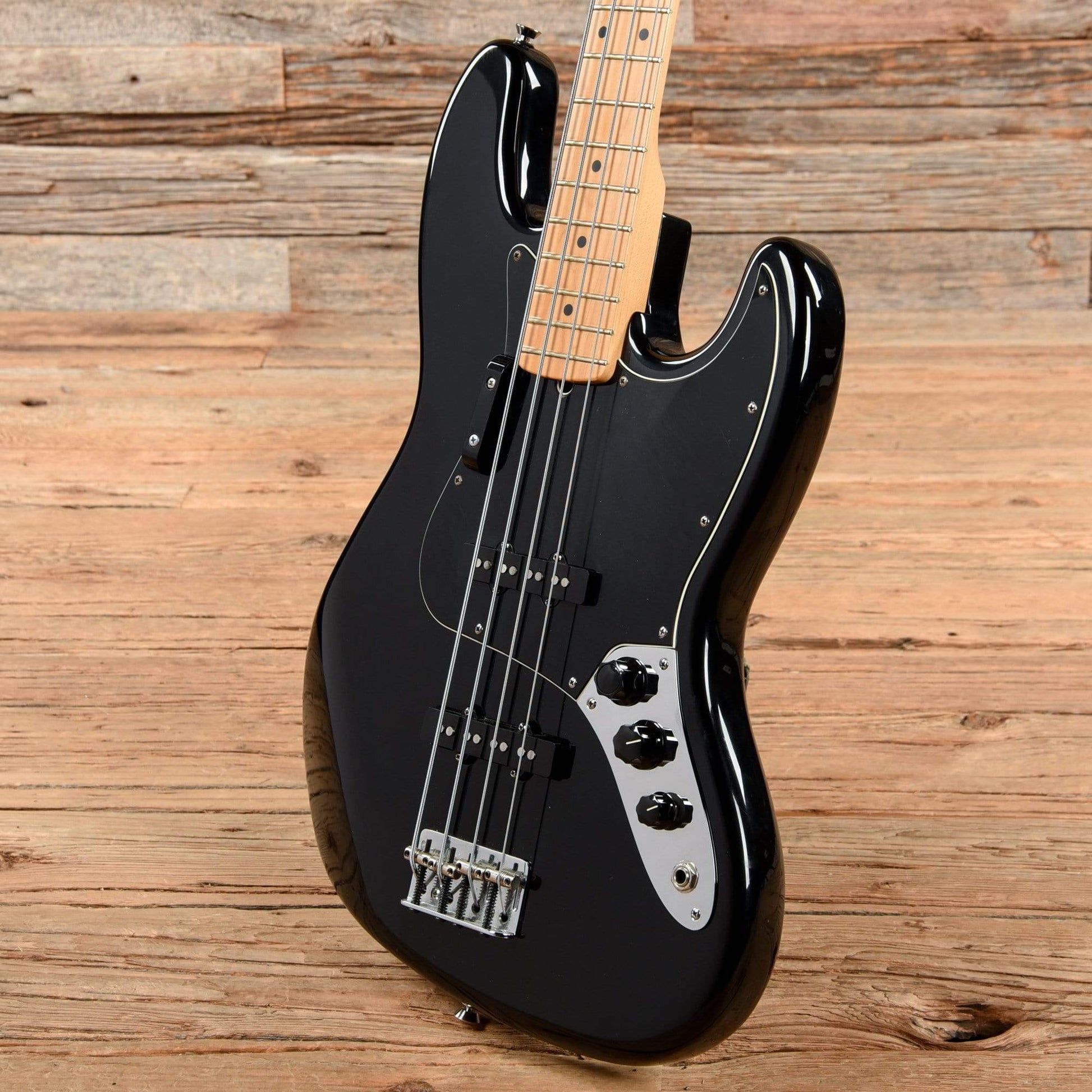 Fender American Standard Jazz Bass Black 2003 Bass Guitars / 4-String