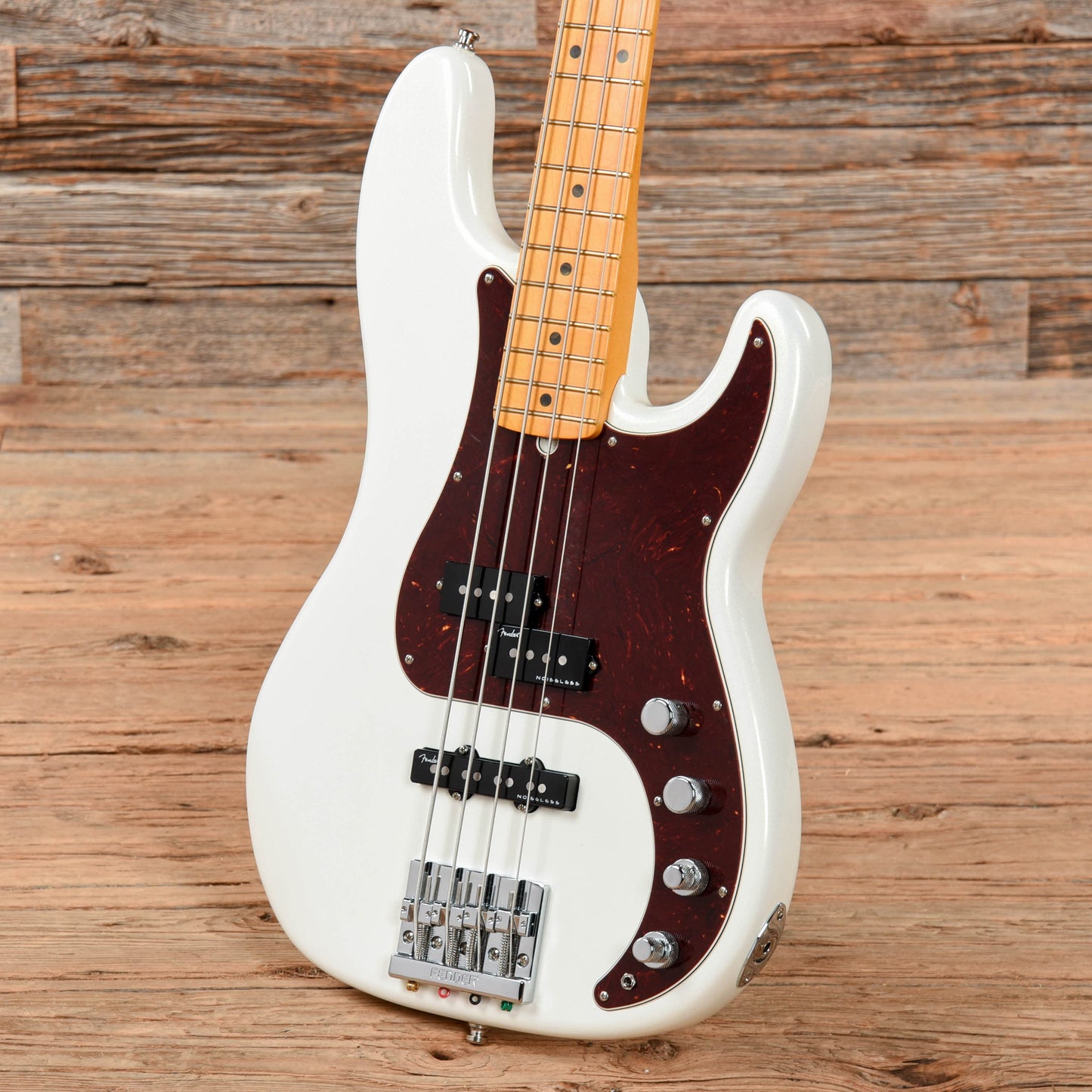 Fender American Ultra Precision Bass Arctic Pearl 2020 Bass Guitars / 4-String