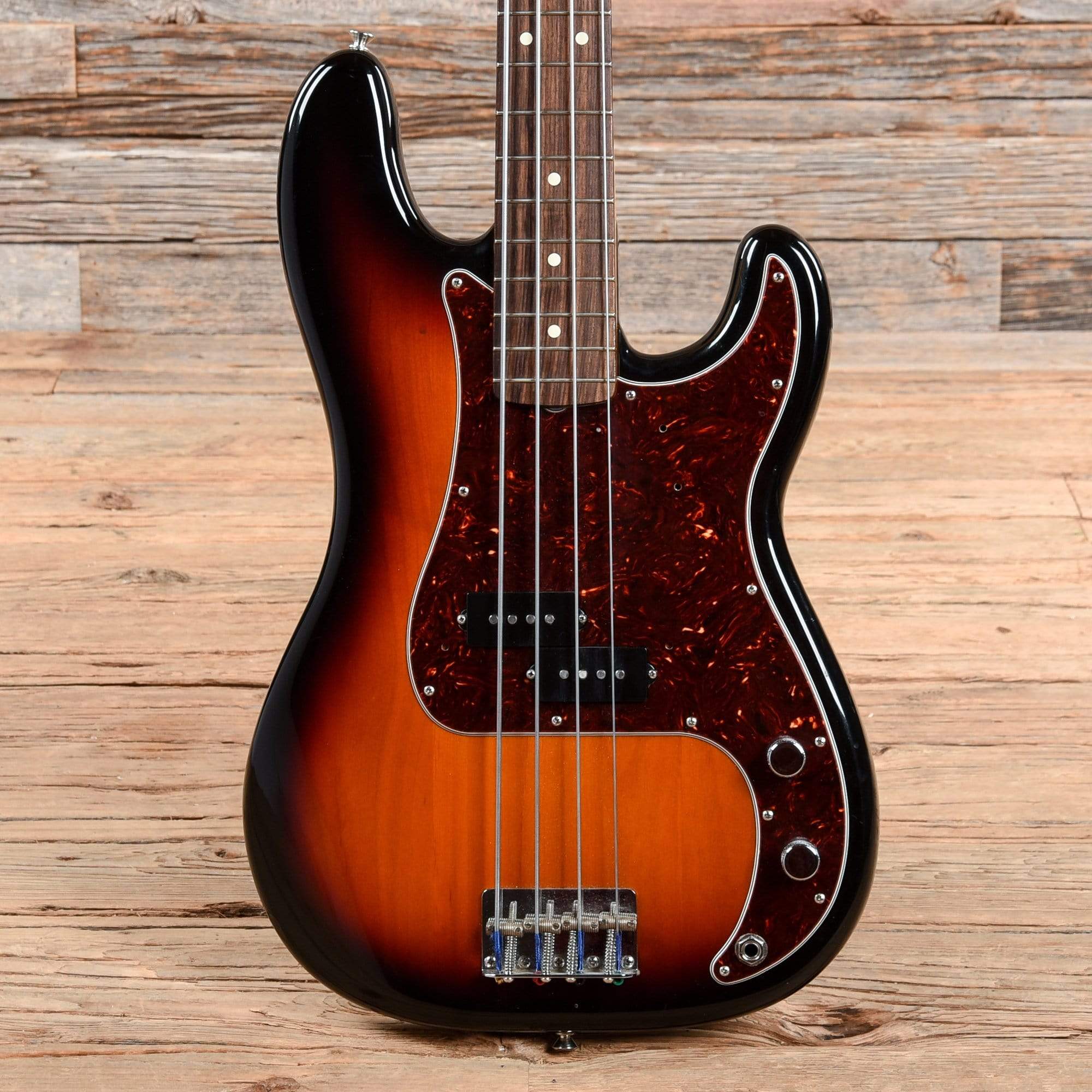 Fender American Vintage '62 Precision Bass 3-Tone Sunburst 2012 