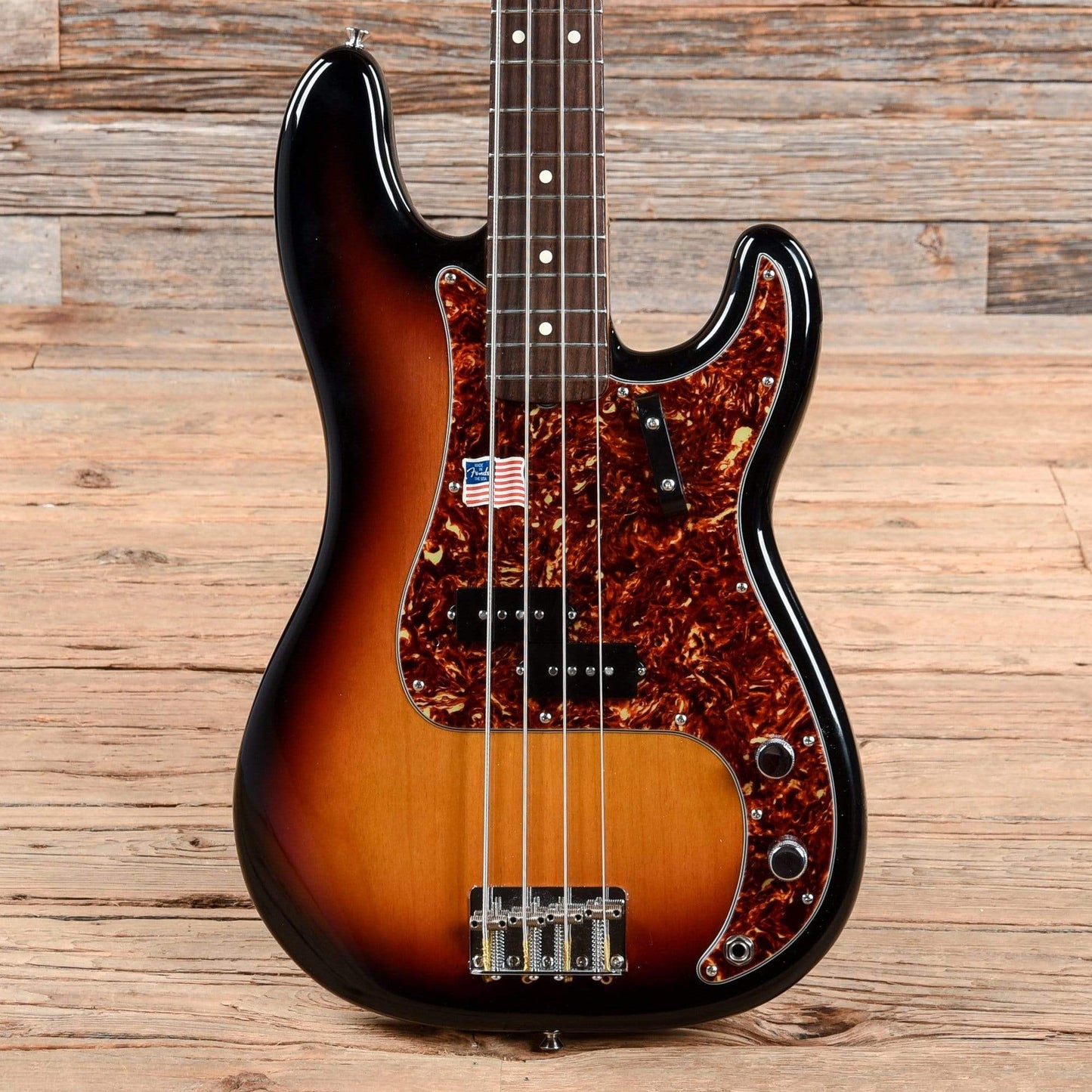 Fender American Vintage '62 Precision Bass Sunburst 2005 Bass Guitars / 4-String