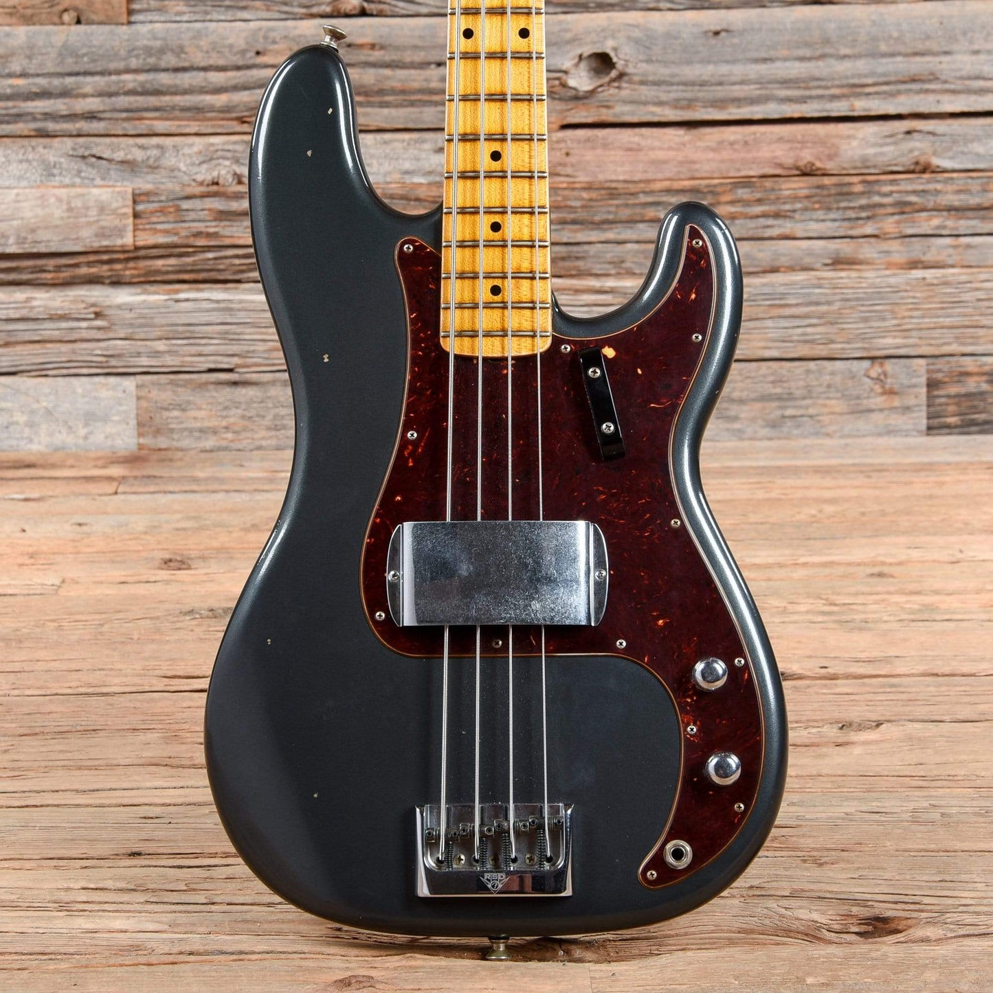 Fender Custom Shop 2019 Postmodern Bass Journeyman Relic Aged Charcoal Frost Metallic Bass Guitars / 4-String