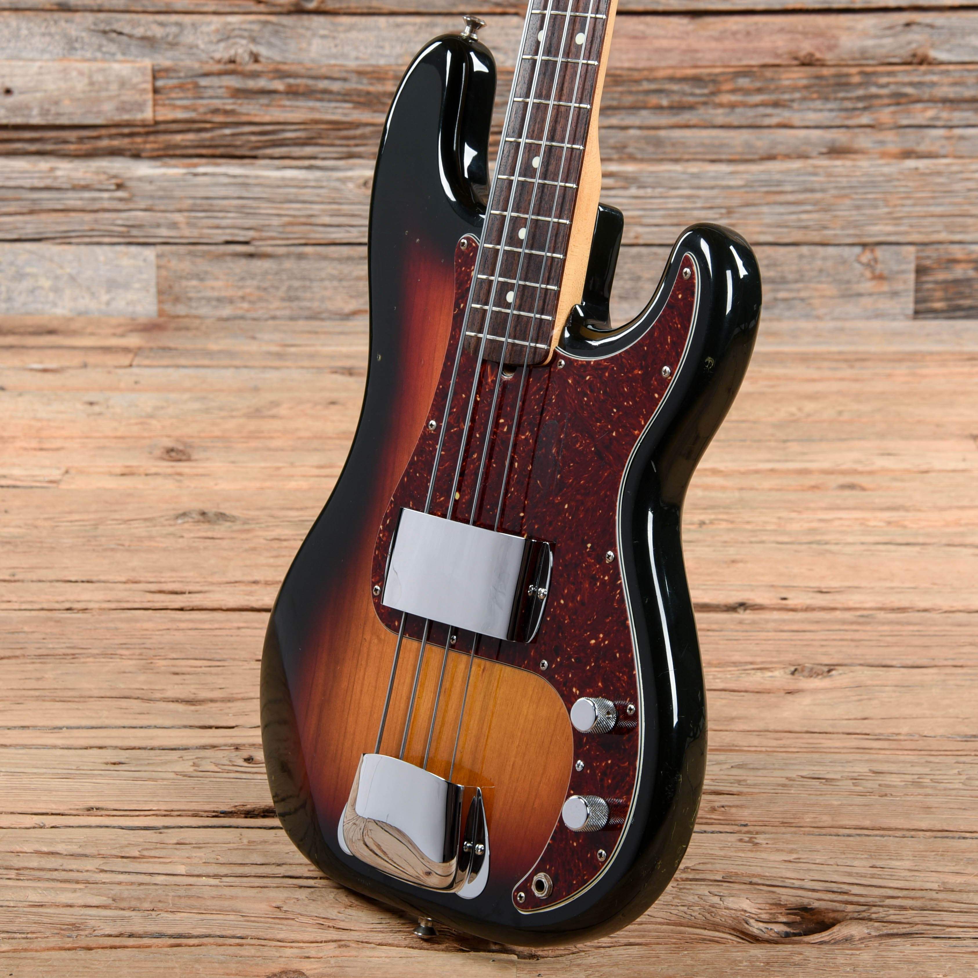 Fender Japan PB-70 Precision Bass Reissue Sunburst 1989 – Chicago 