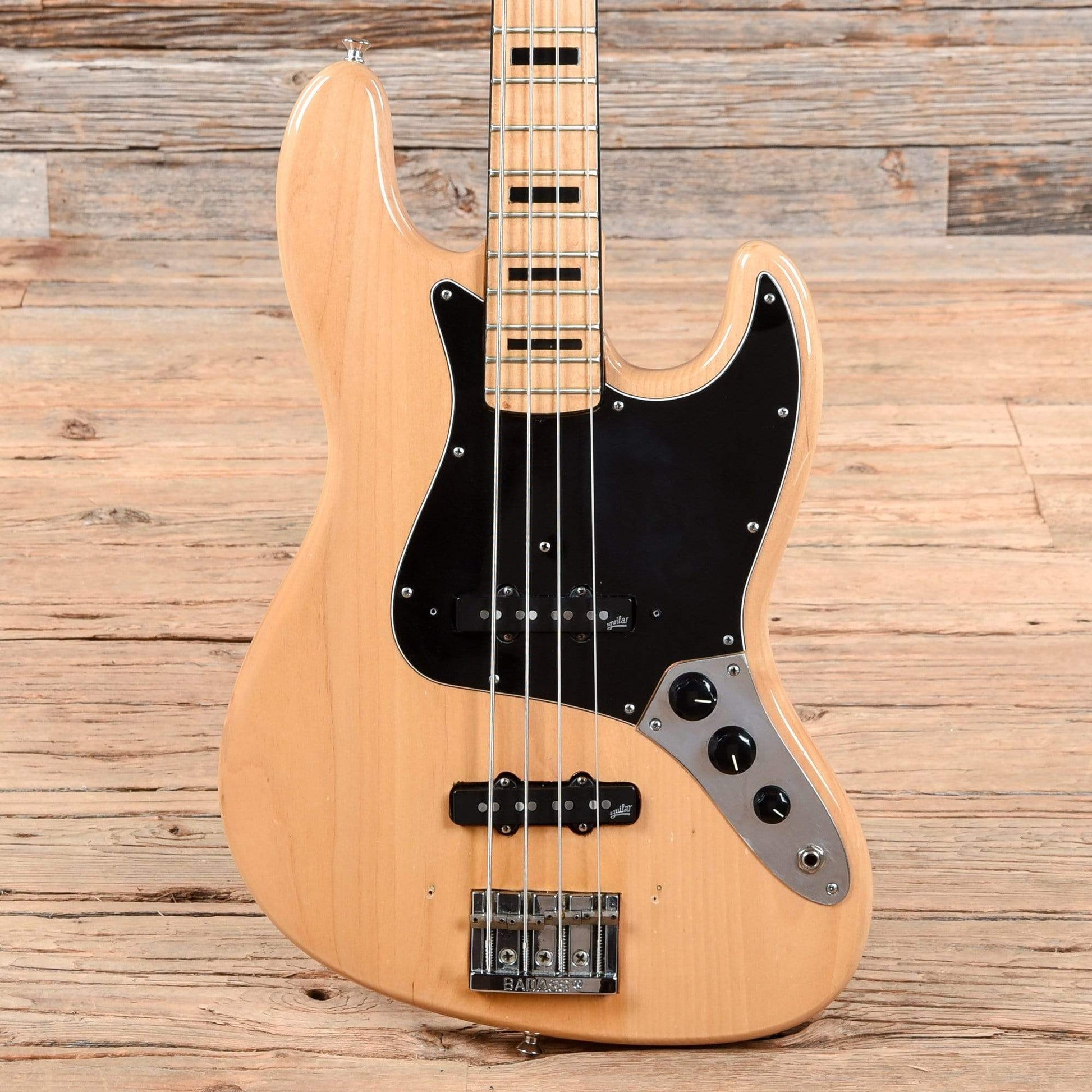 Fender Jazz Bass Natural 1974 Bass Guitars / 4-String