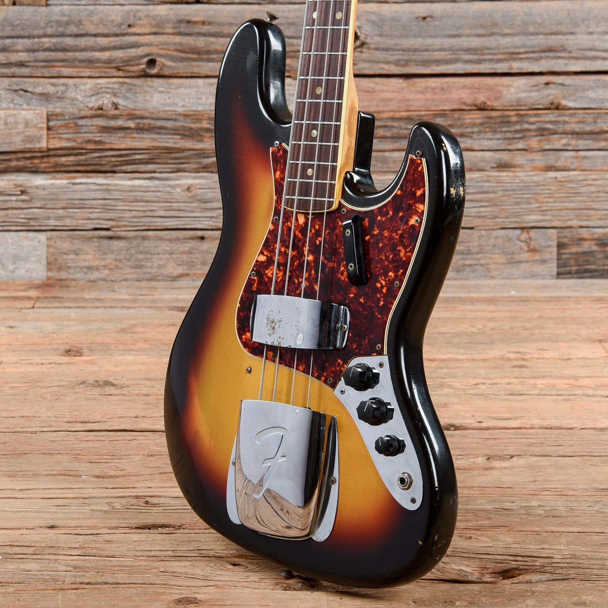 Fender Jazz Bass Sunburst 1966 Bass Guitars / 4-String