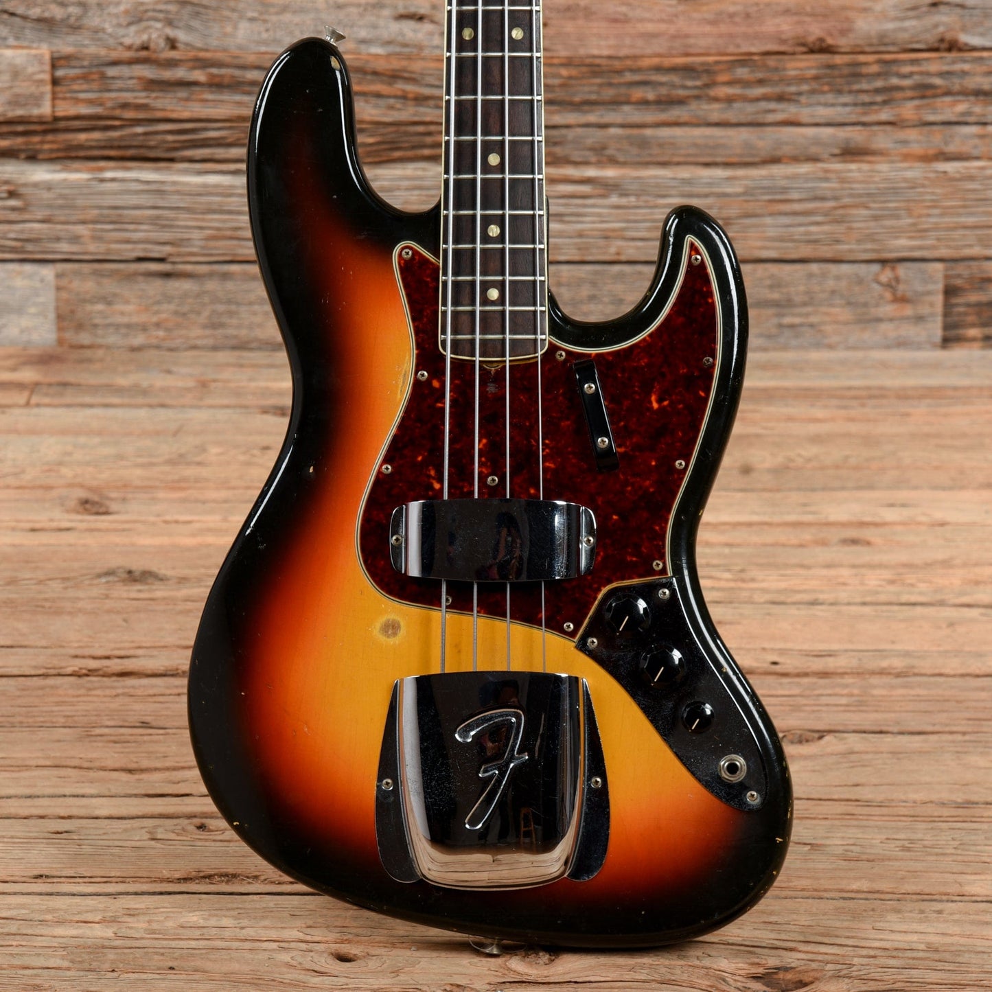 Fender Jazz Bass Sunburst 1966 Bass Guitars / 4-String