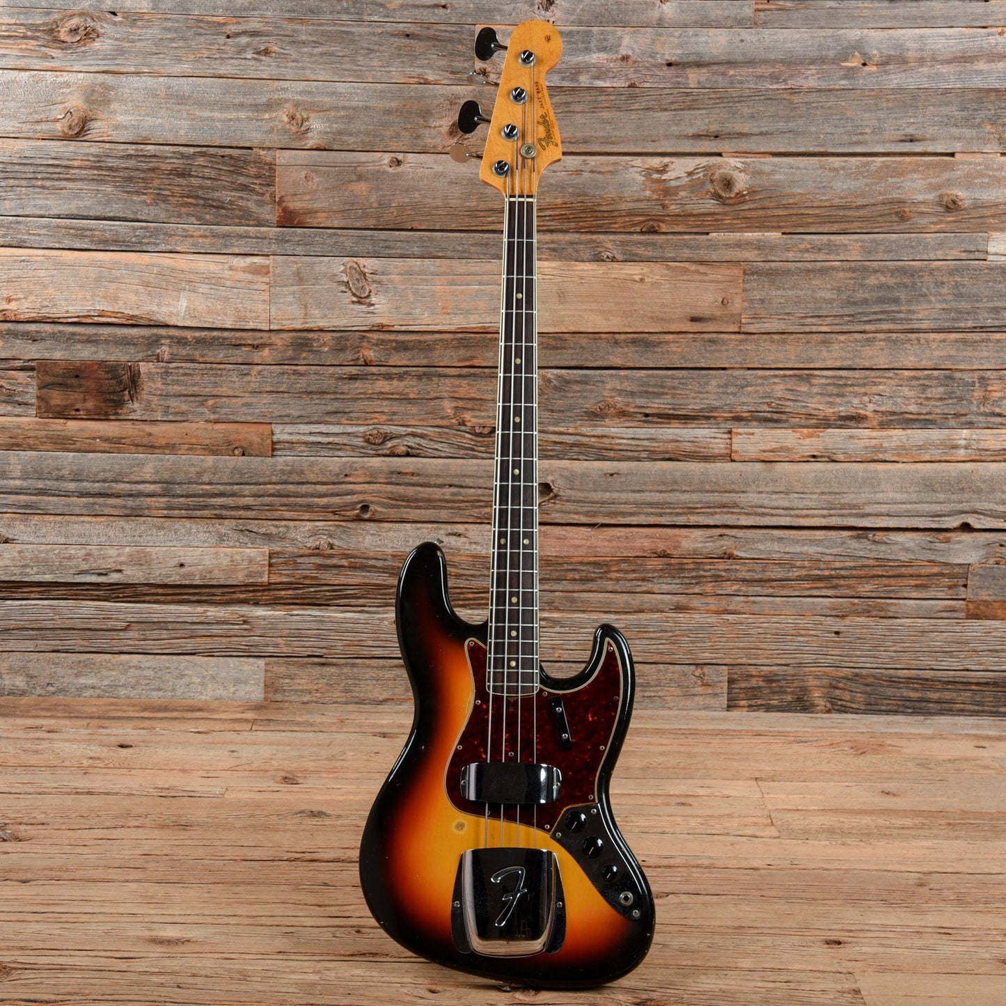 Fender Jazz Bass Sunburst 1966 Bass Guitars / 4-String