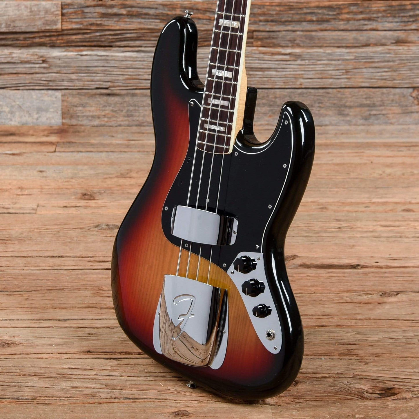 Fender Jazz Bass Sunburst 1975 Bass Guitars / 4-String