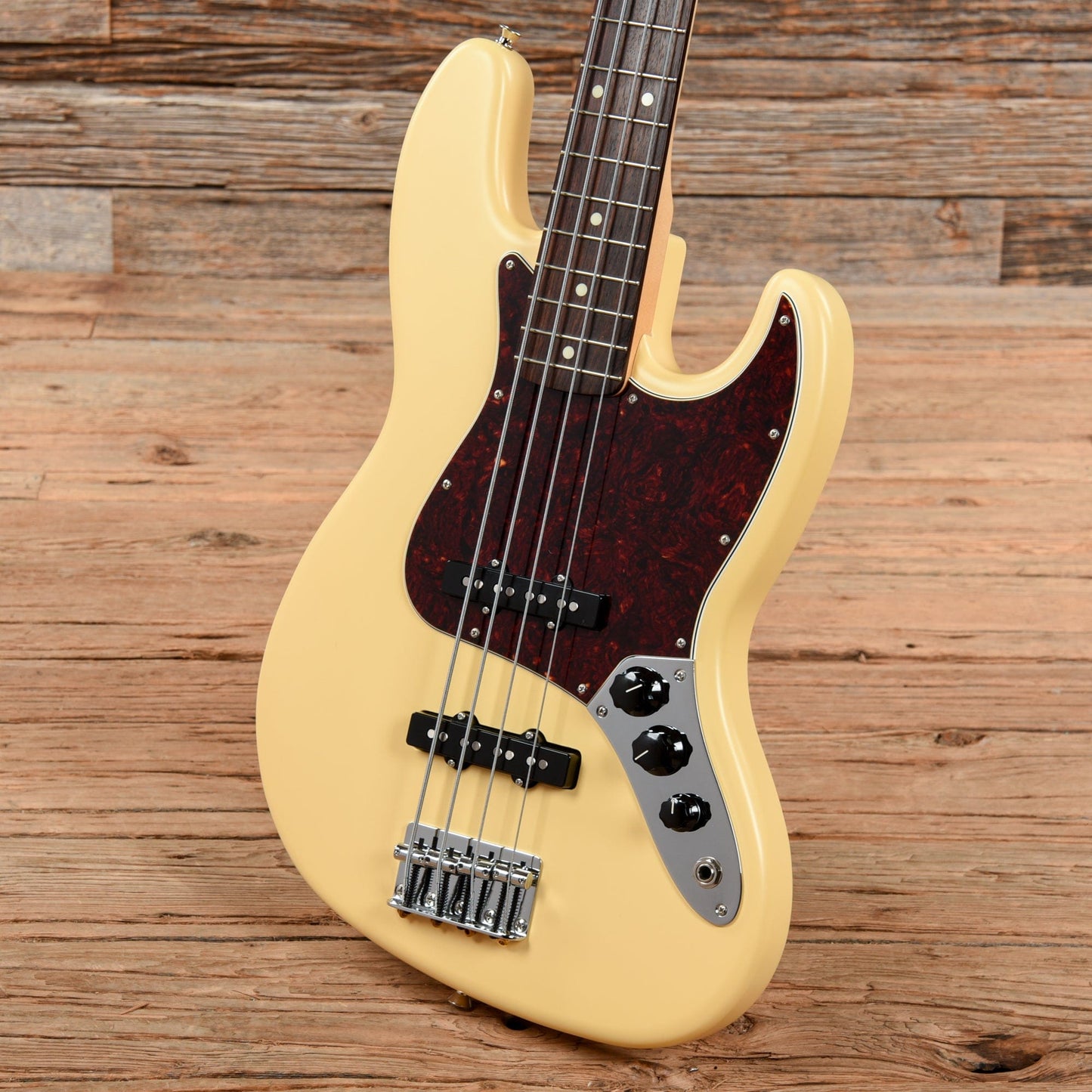 Fender MIJ Junior Collection Jazz Bass Bass Guitars / 4-String