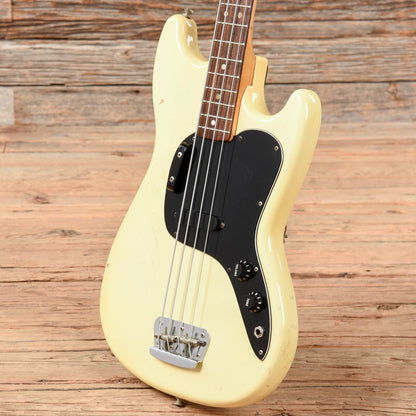 Fender Musicmaster Bass White 1977 Bass Guitars / 4-String