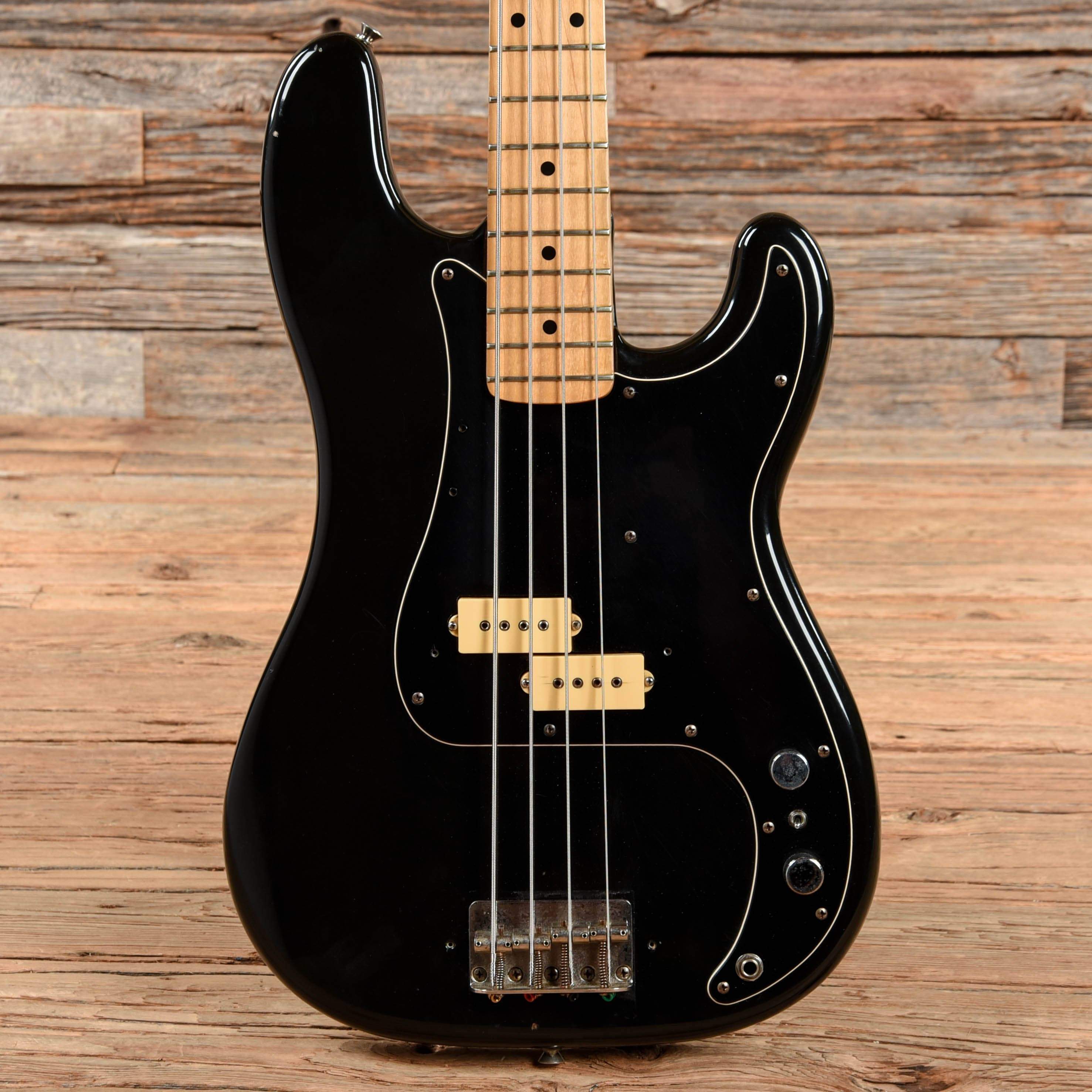 Fender Precision Bass Black 1978 – Chicago Music Exchange