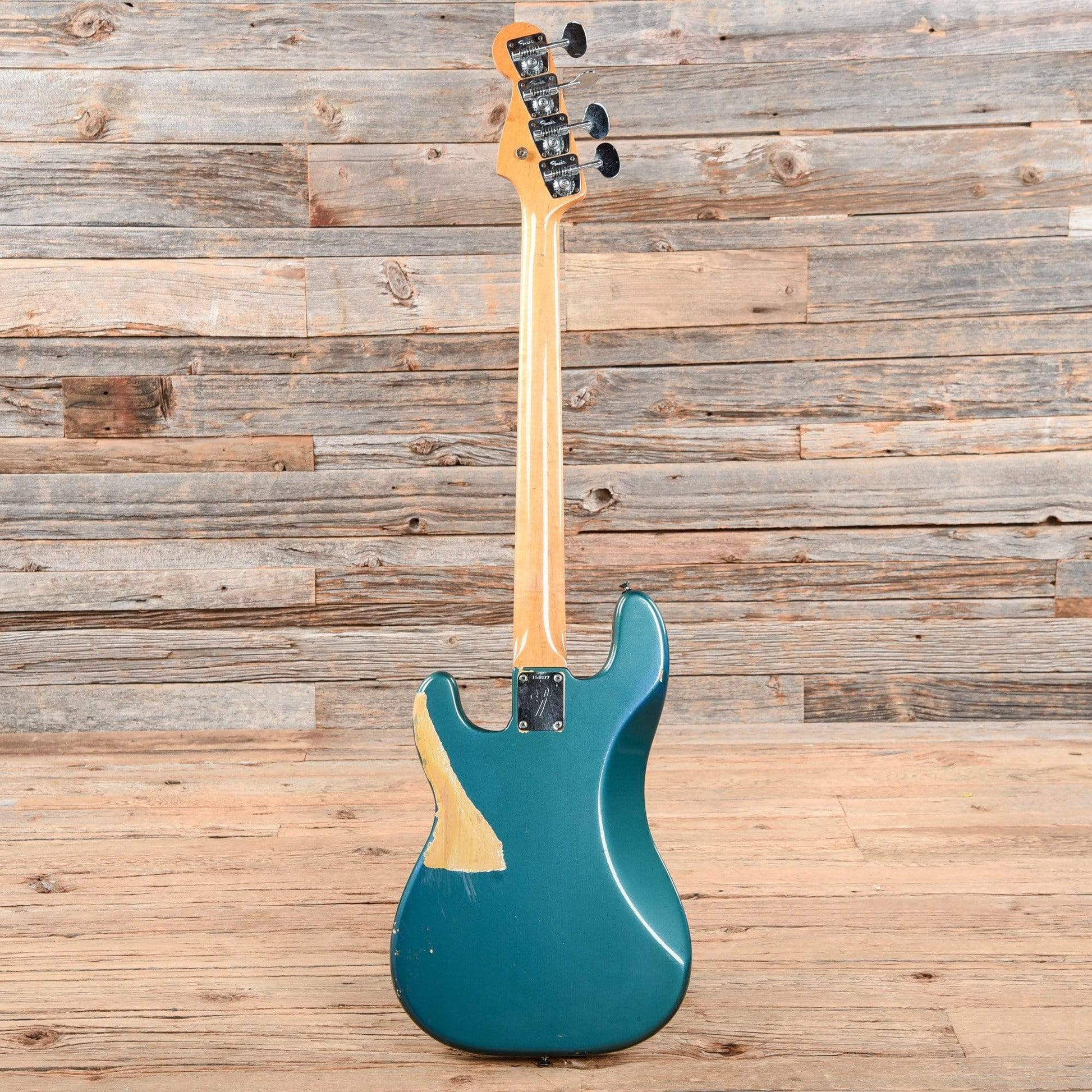 Fender Precision Bass Lake Placid Blue 1966 Bass Guitars / 4-String