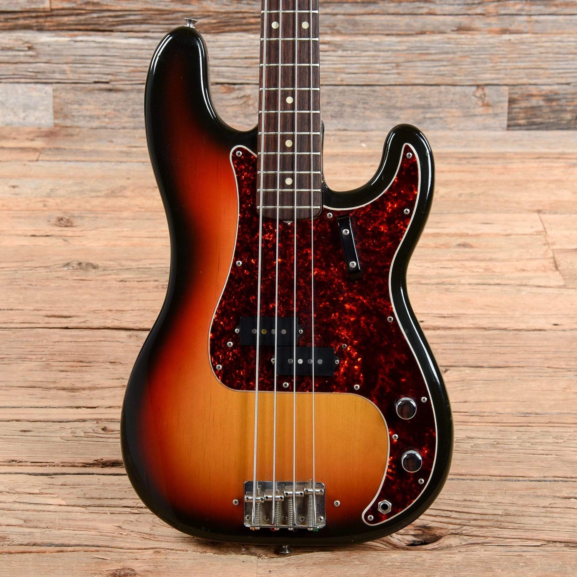 Fender Precision Bass Sunburst 1972 Bass Guitars / 4-String