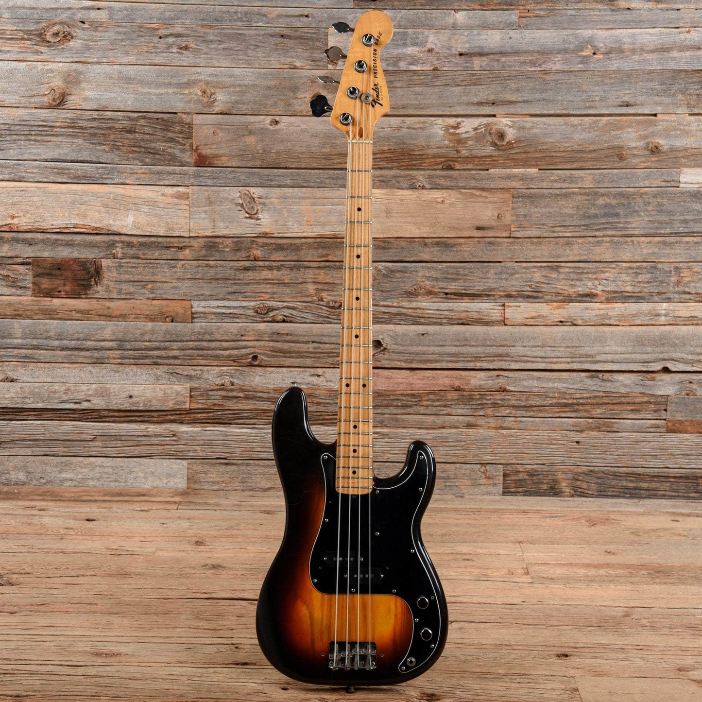 Fender Precision Bass Sunburst 1976 Bass Guitars / 4-String