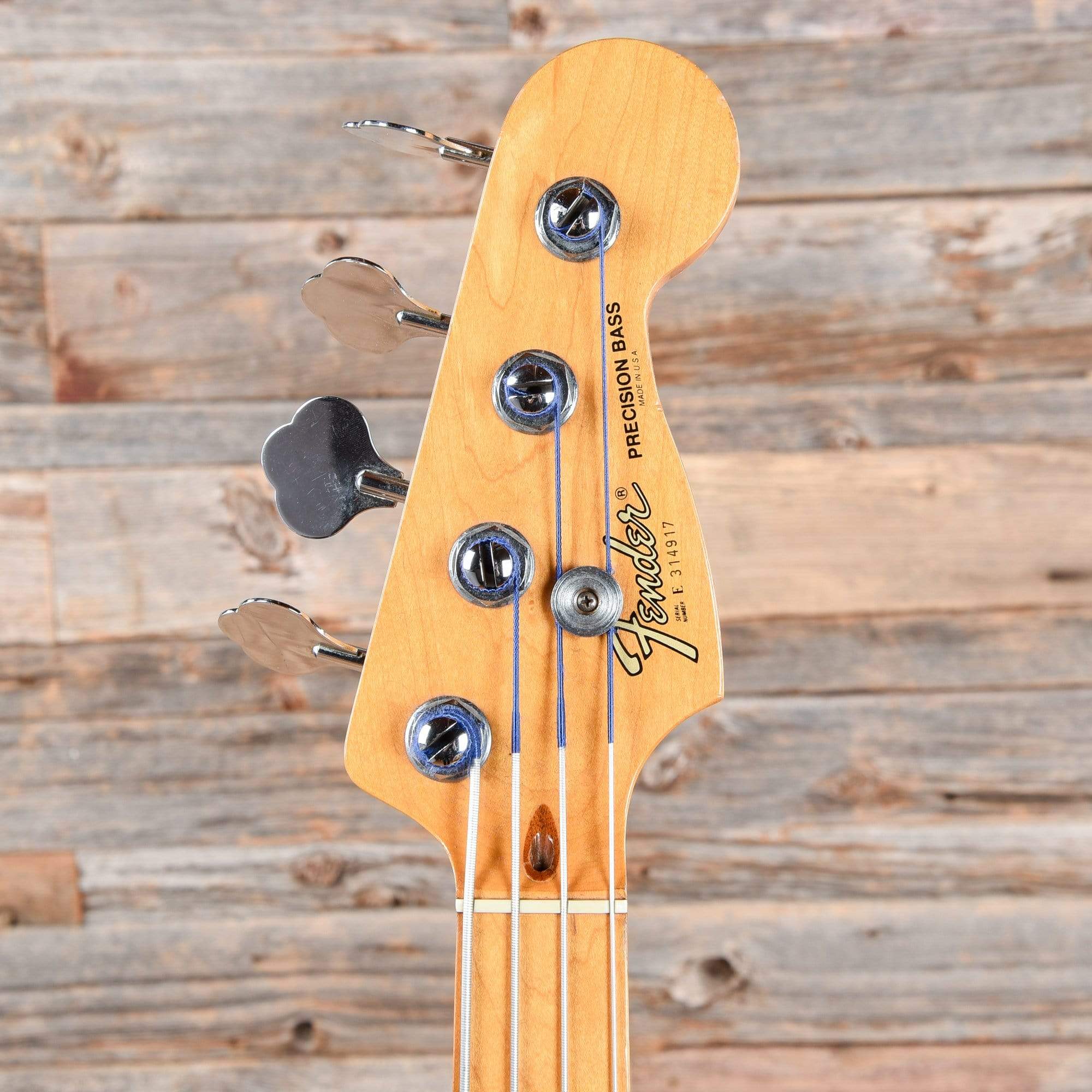 Fender Precision Bass Sunburst 1983 – Chicago Music Exchange