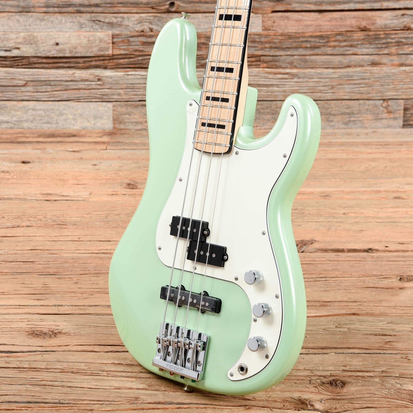 Fender Special Edition Deluxe PJ Bass Sea Foam Pearl 2020 Bass Guitars / 4-String