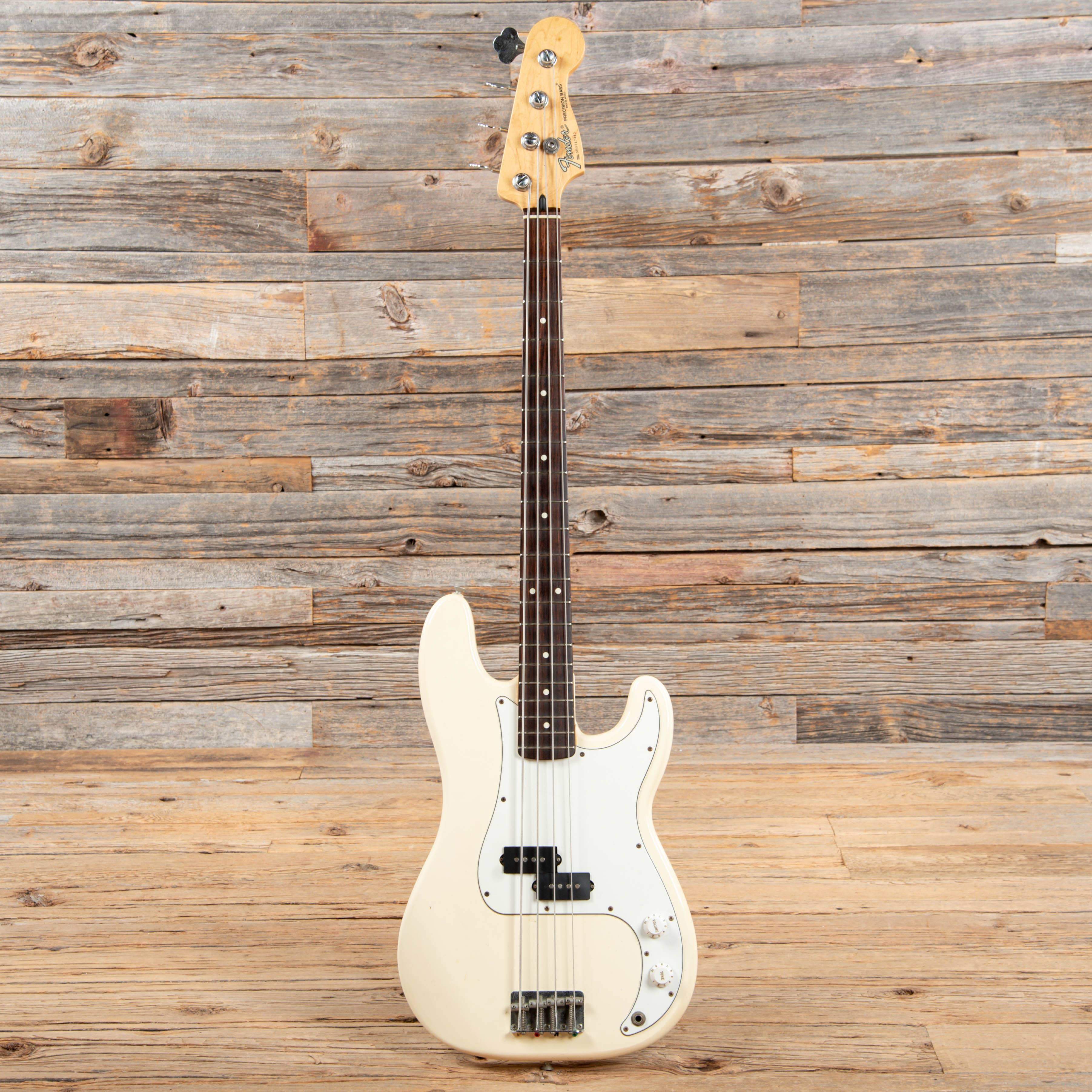 Fender Standard Precision Bass Olympic White 1999 – Chicago Music Exchange