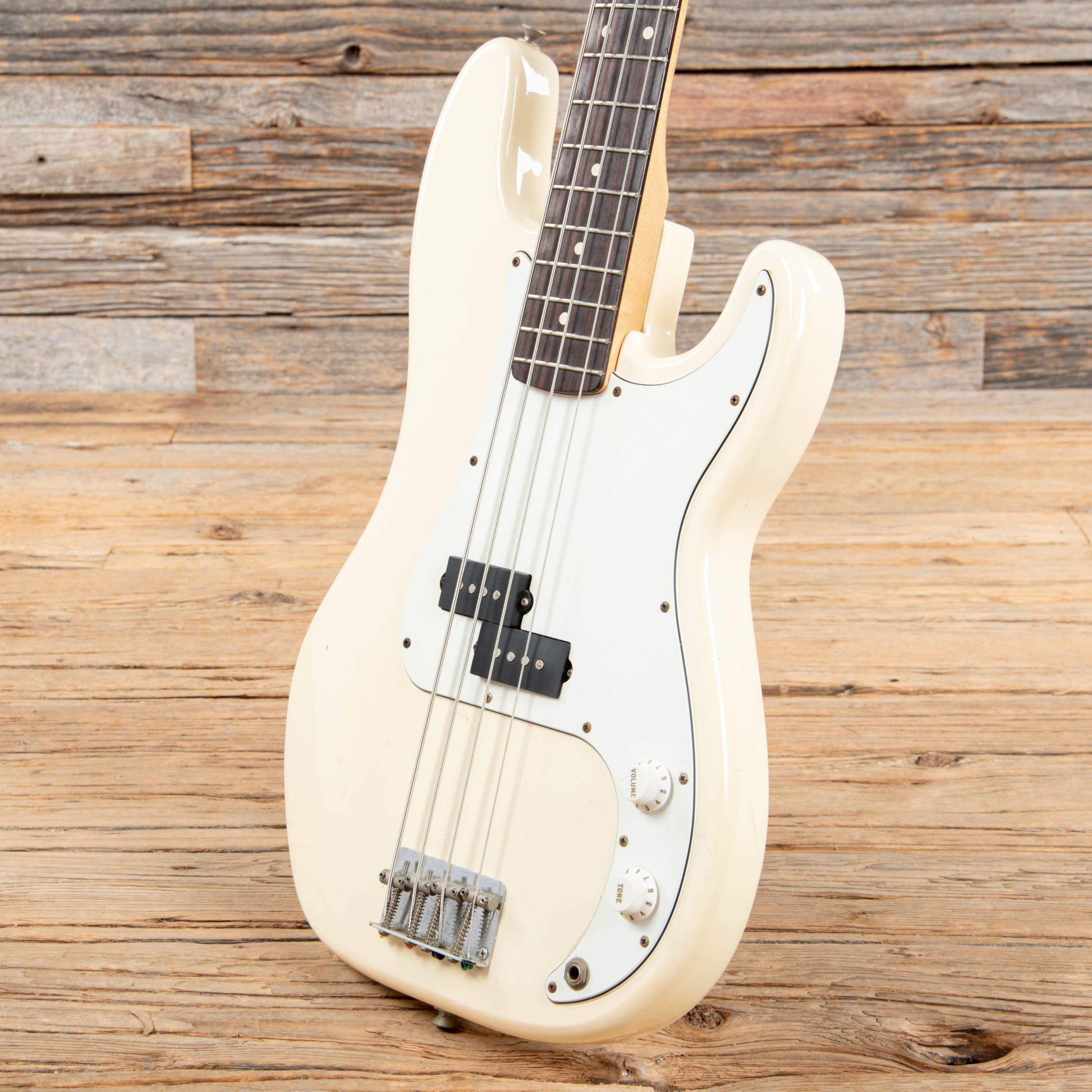 Fender Standard Precision Bass Olympic White 1999 Bass Guitars / 4-String