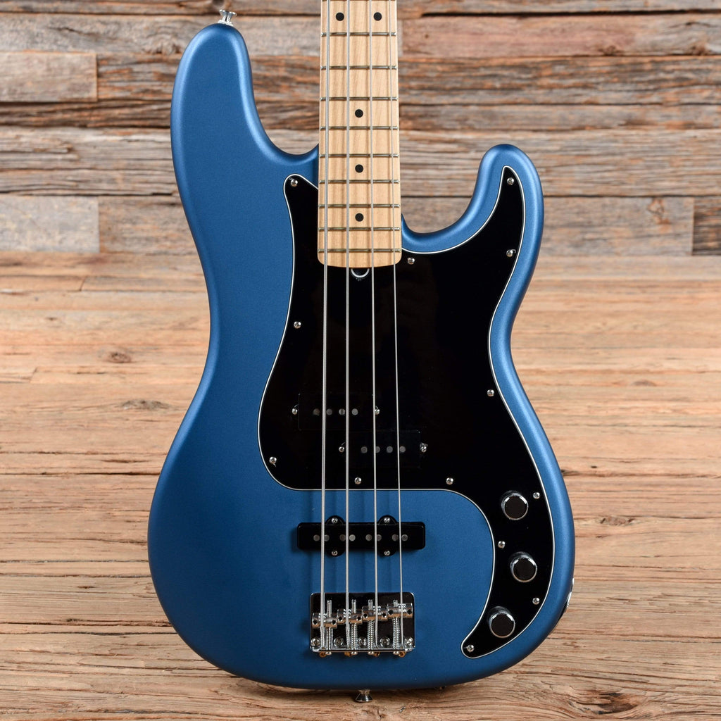 Fender American Performer Precision Bass Satin Lake Placid Blue