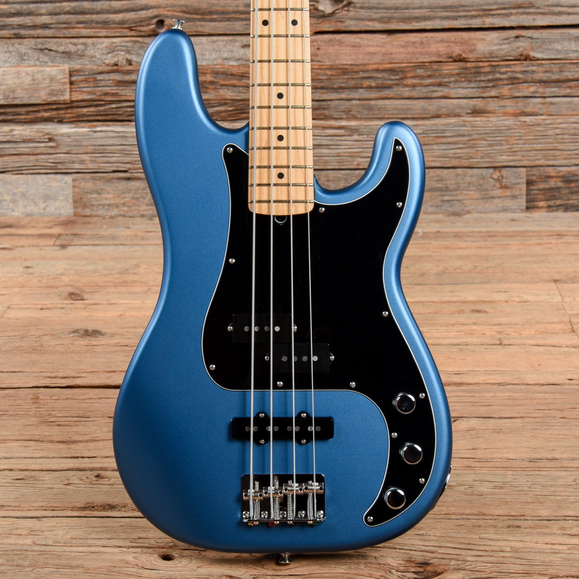 Fender American Performer Precision Bass Satin Lake Placid Blue 2021