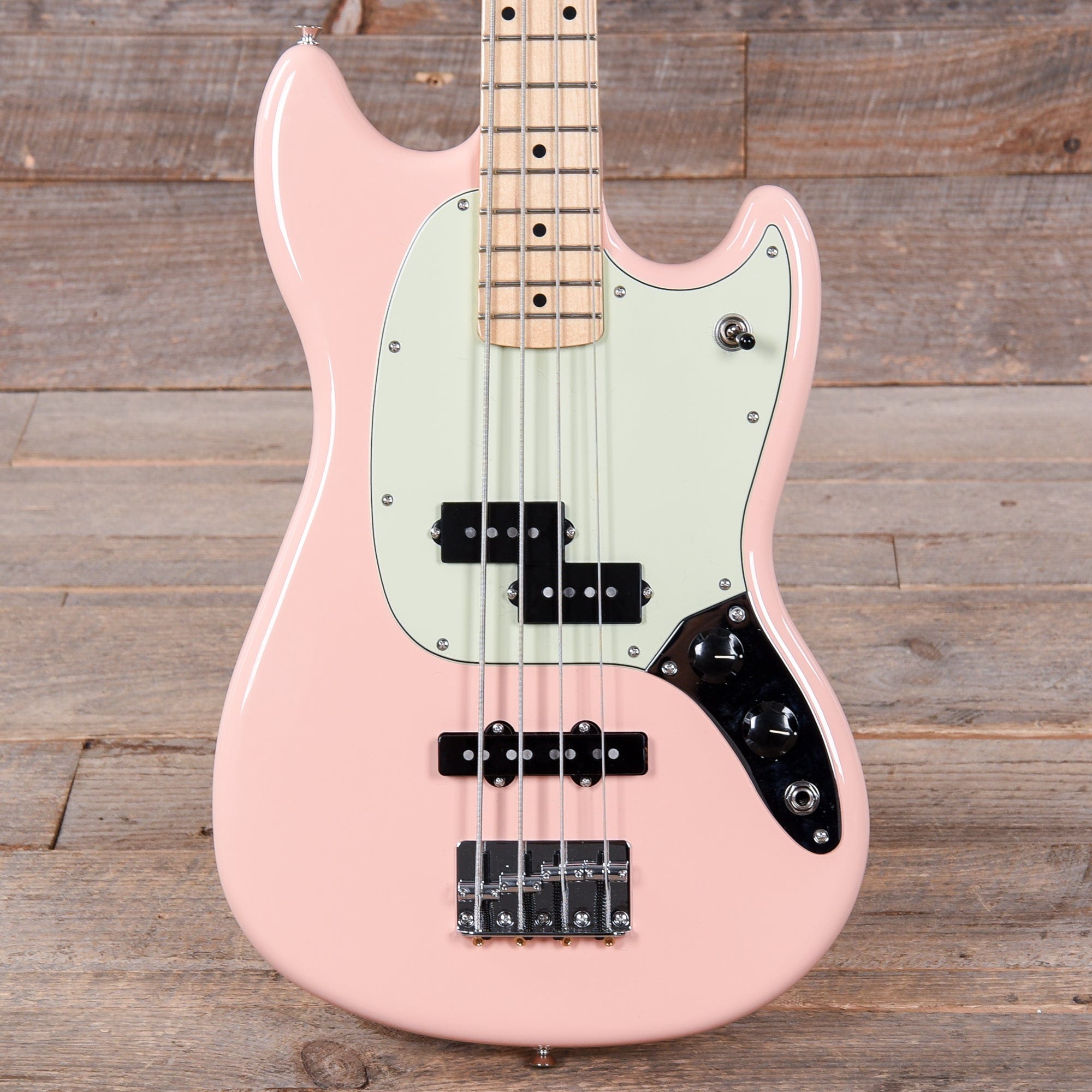 Fender Player Mustang Bass PJ Shell Pink w/3-Ply Mint Pickguard